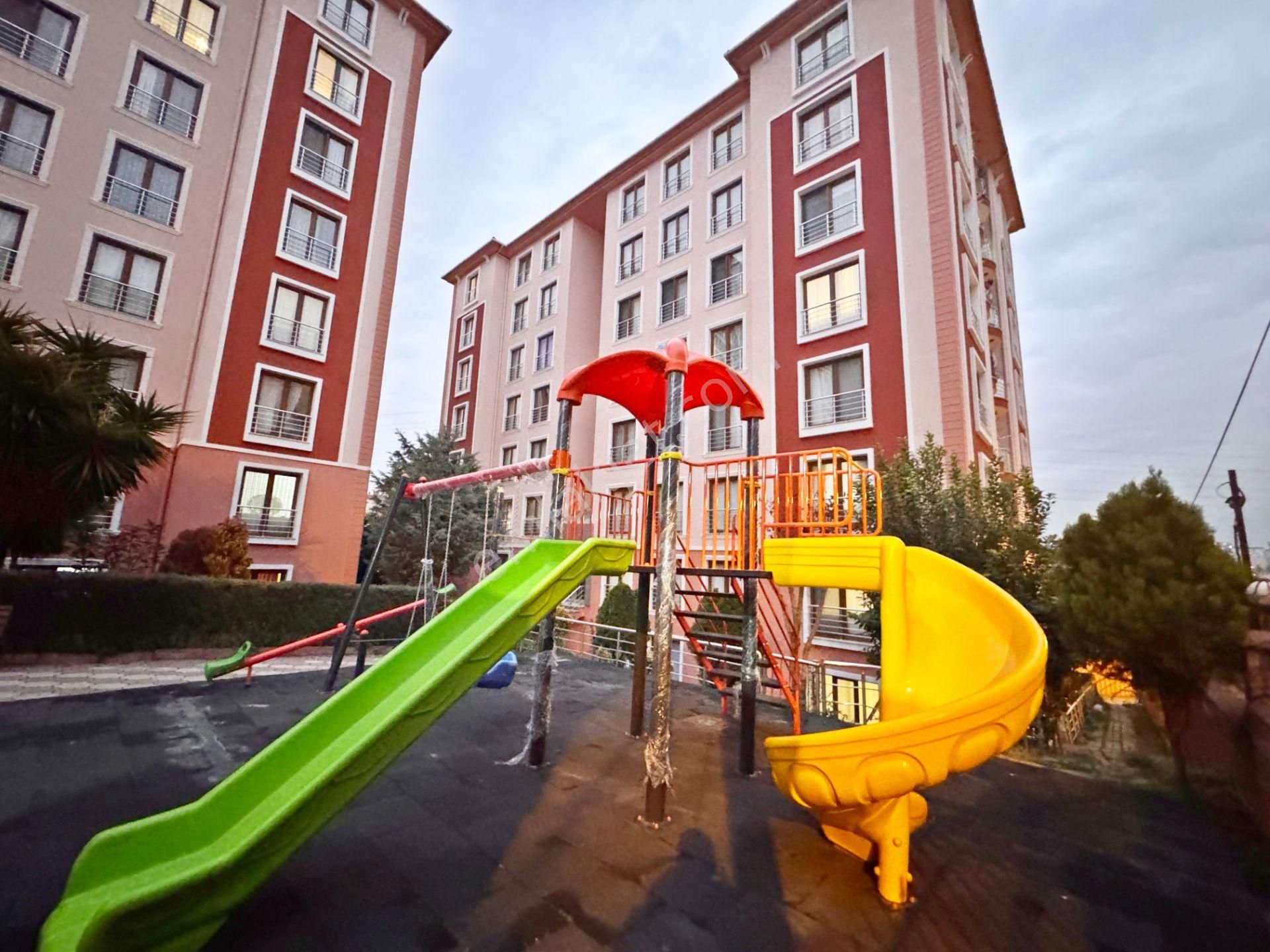 Home Vizyon Küçükçekmece Tevfik Bey Satılık Site İçinde Lüx 3+1 Daire. - Görsel 33