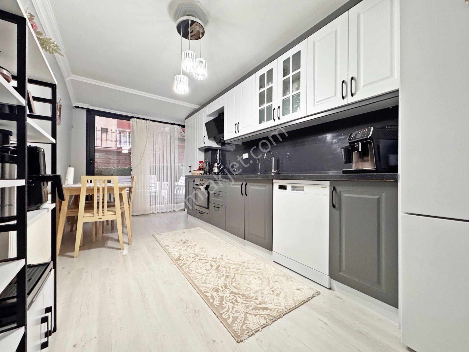 Home Vizyon Küçükçekmece Tevfik Bey Satılık Site İçinde Lüx 3+1 Daire. - Görsel 6