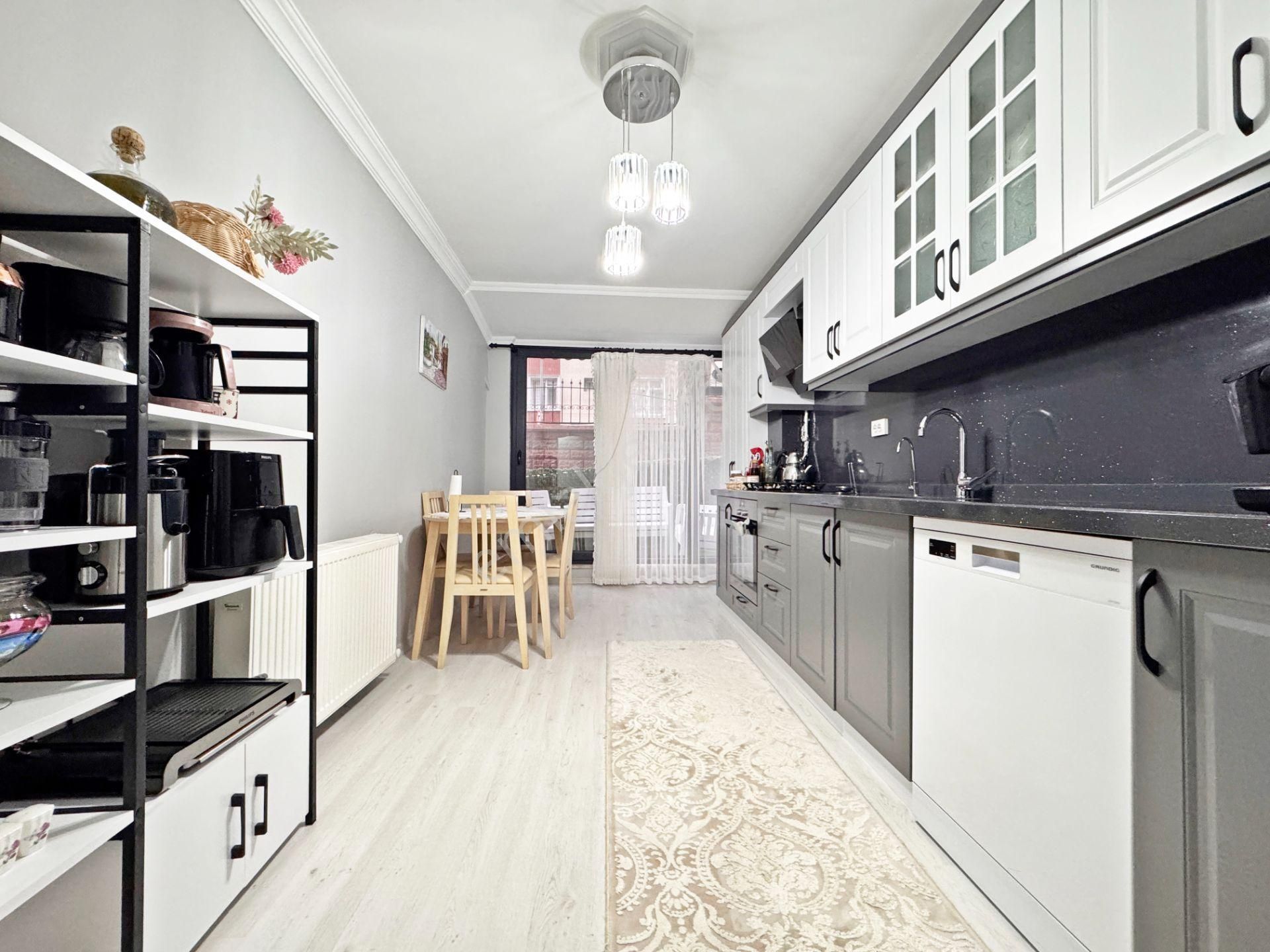 Home Vizyon Küçükçekmece Tevfik Bey Satılık Site İçinde Lüx 3+1 Daire. - Görsel 9