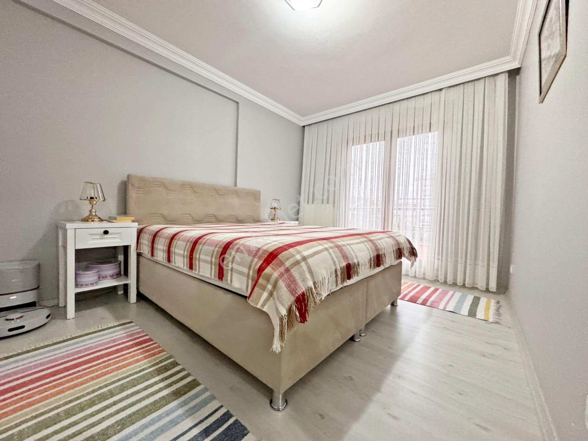 Home Vizyon Küçükçekmece Tevfik Bey Satılık Site İçinde Lüx 3+1 Daire. - Görsel 12