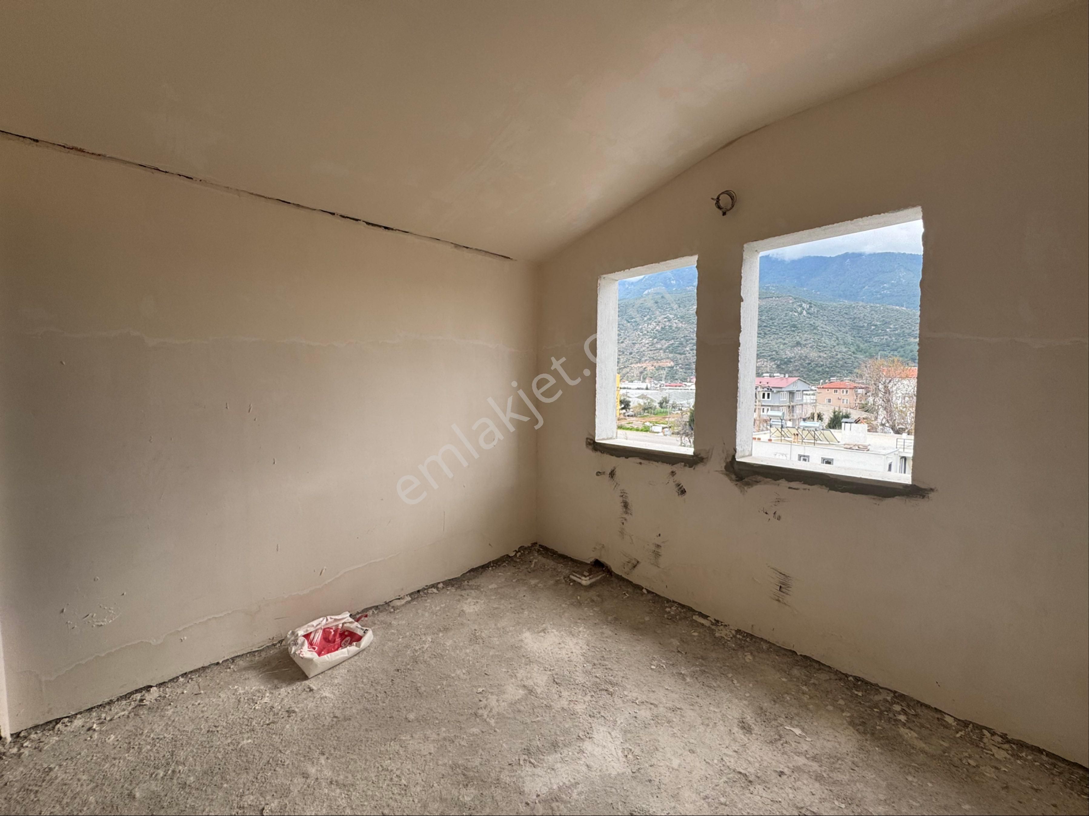 Fethiye Esenköy'de Satılık Havuzlu 2+1 Çatı Dubleks Daire - Görsel 9