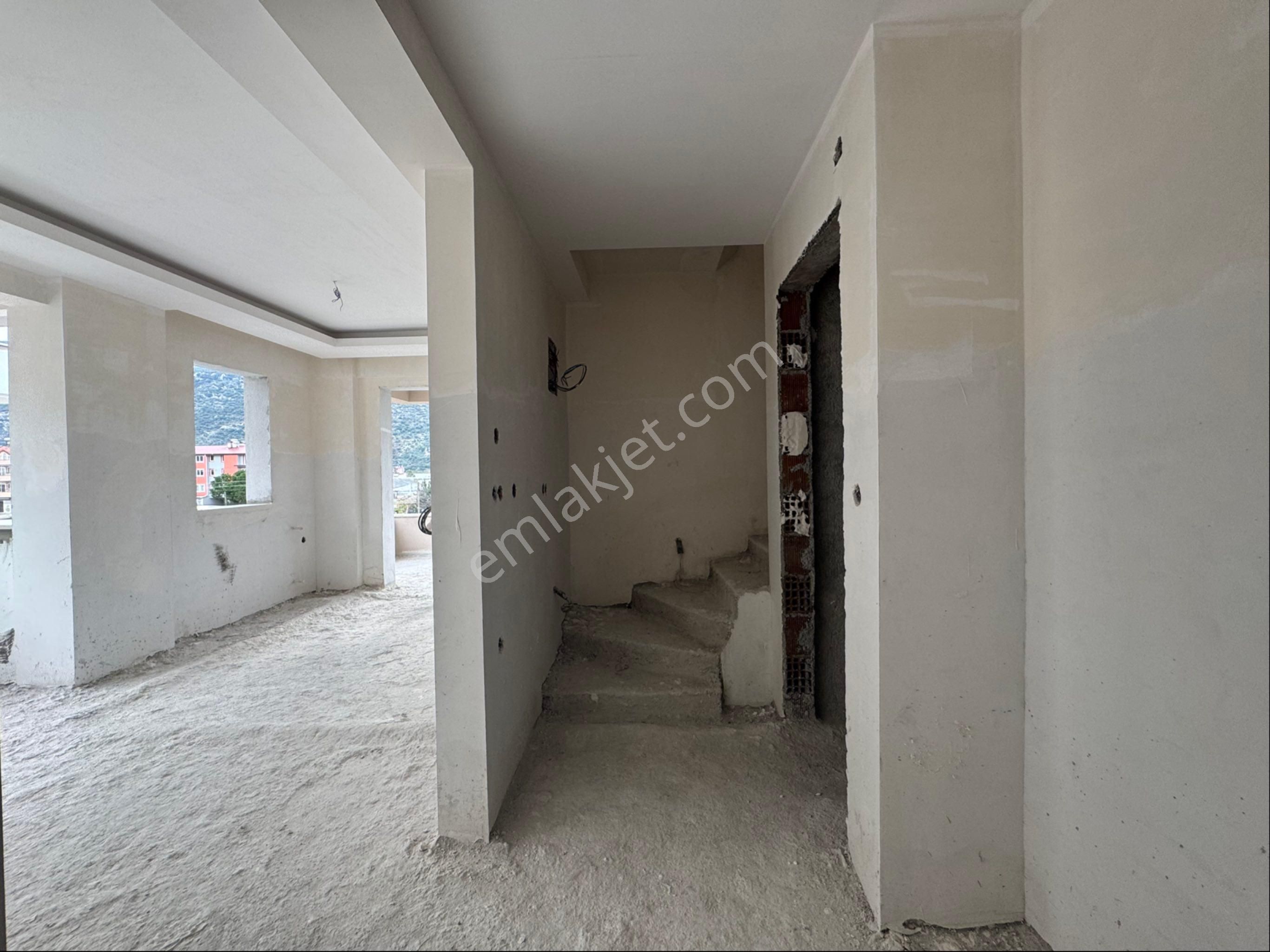 Fethiye Esenköy'de Satılık Havuzlu 2+1 Çatı Dubleks Daire - Görsel 19