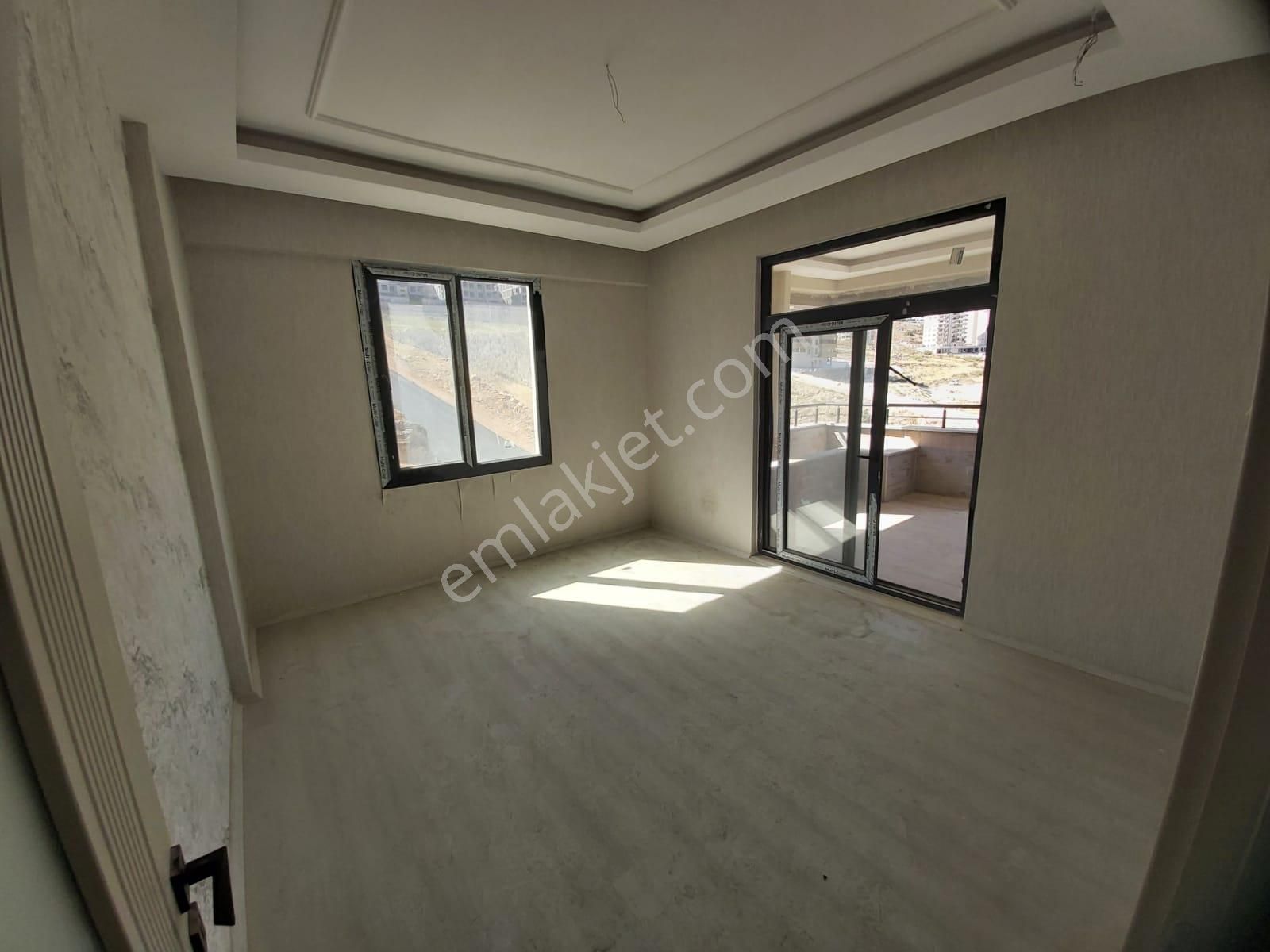 Millioğlu İnşaat'tan Kahvelipınar'da Göl Manzaralı 3,5+1 Daire - Görsel 5