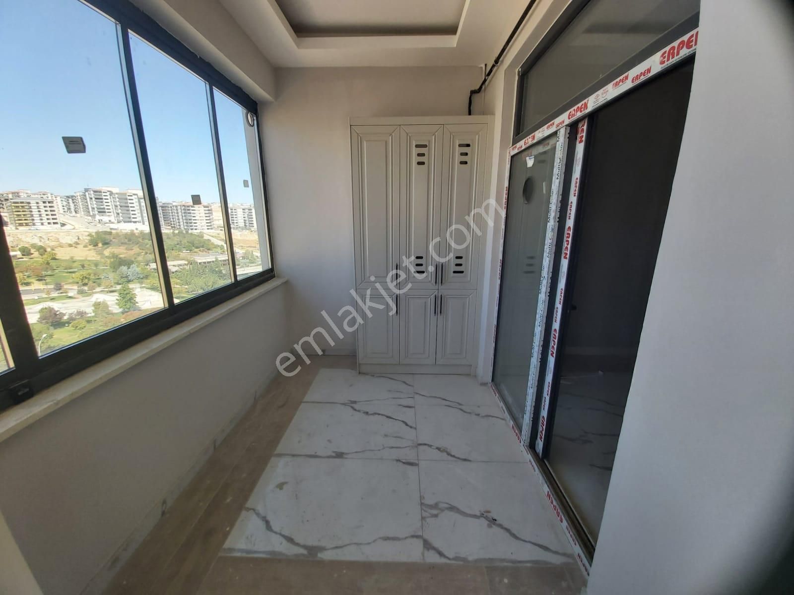 Millioğlu İnşaat'tan Kahvelipınar'da Göl Manzaralı 3,5+1 Daire - Görsel 11