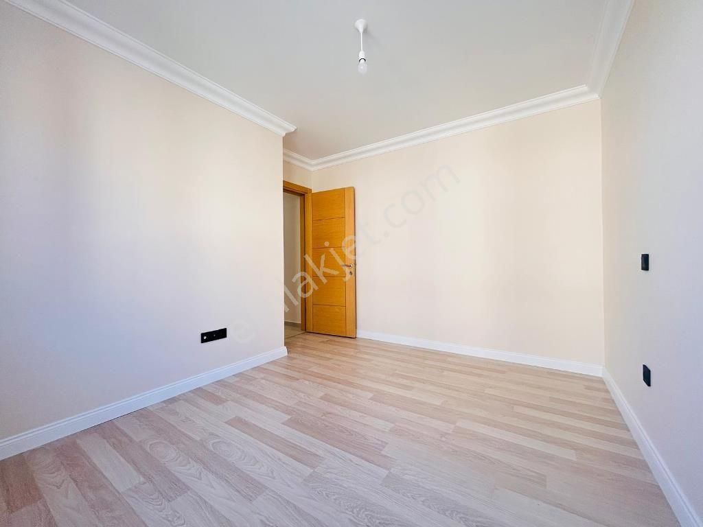 Kaçmaz'dan Altıntepe'de Minibüse Yakın 6yıllık 2.kat Geniş 2+1 - Görsel 15