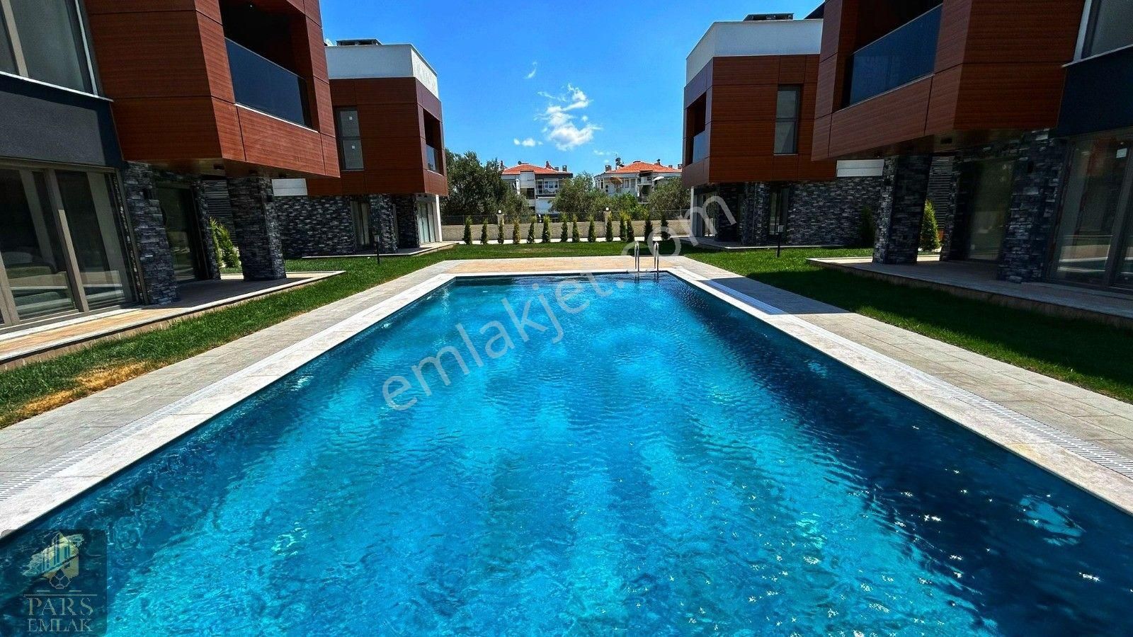 Parstan Gürede Geniş Havuzlu Ultra Lüks Denize 800 M 4+1 Villa - Görsel 21