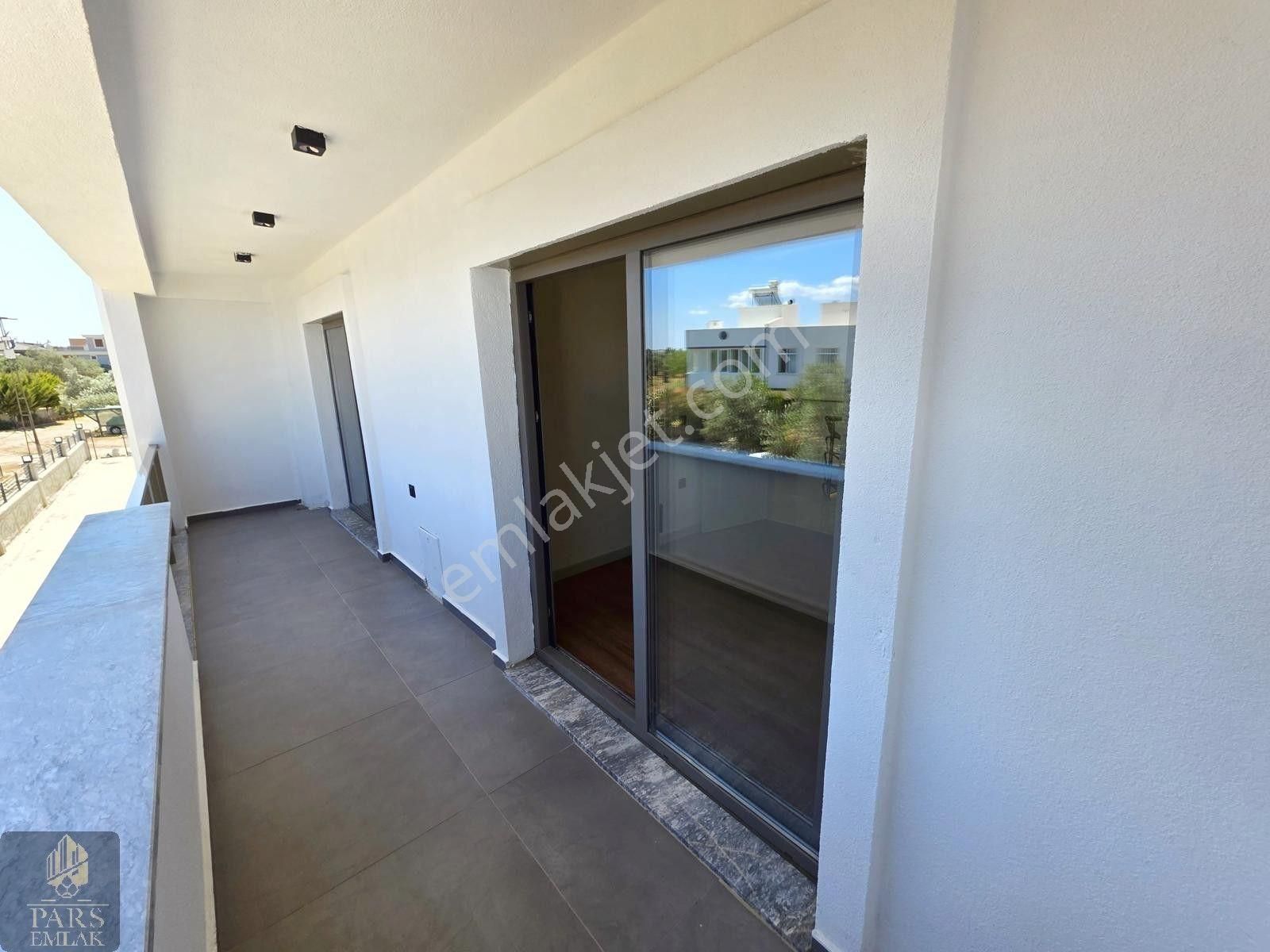 Parstan Gürede Geniş Havuzlu Ultra Lüks Denize 800 M 4+1 Villa - Görsel 22