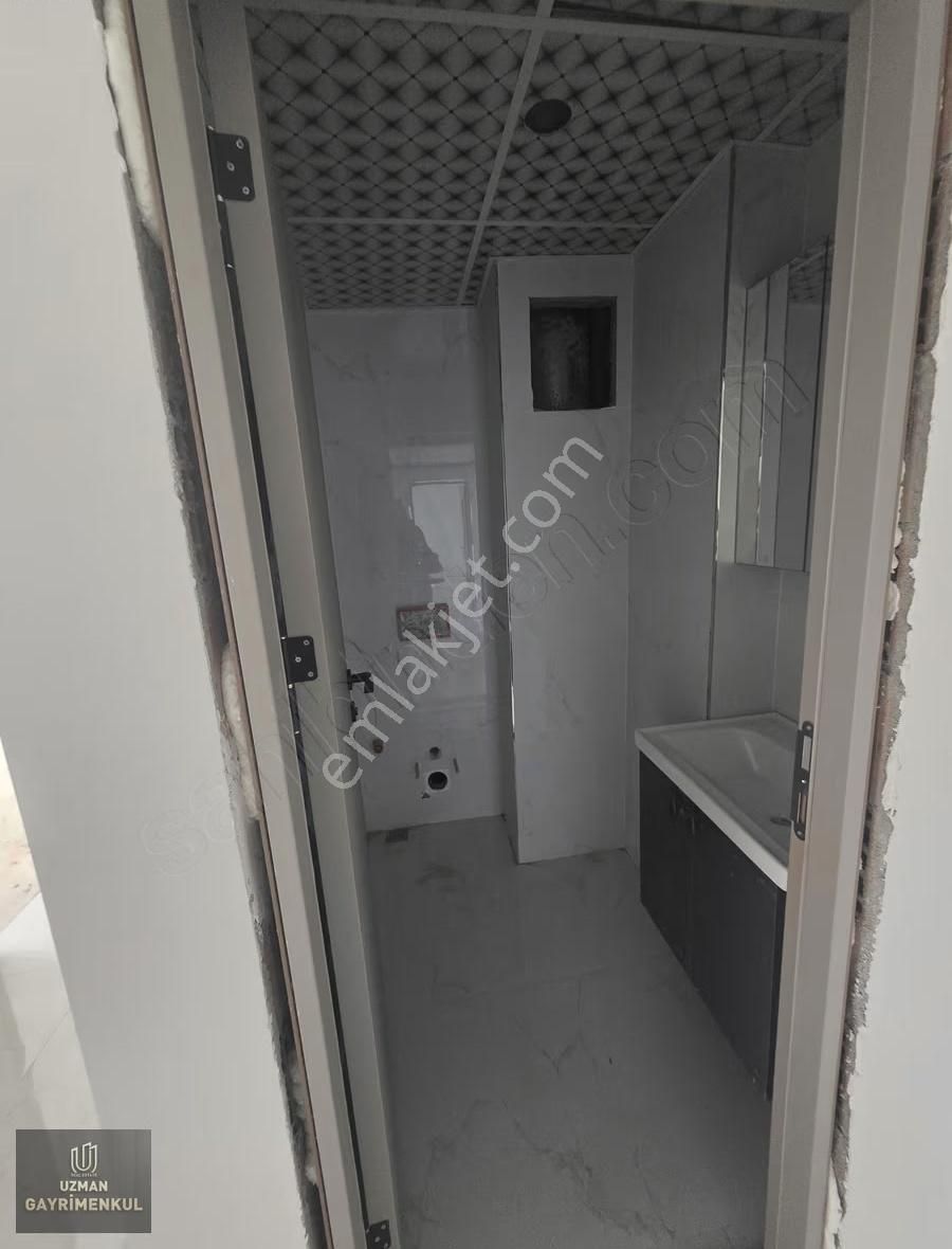 Uzman Dan Avcılar Merkez Mh. Sıfır Bina Ara Kat 2+1 - Görsel 2