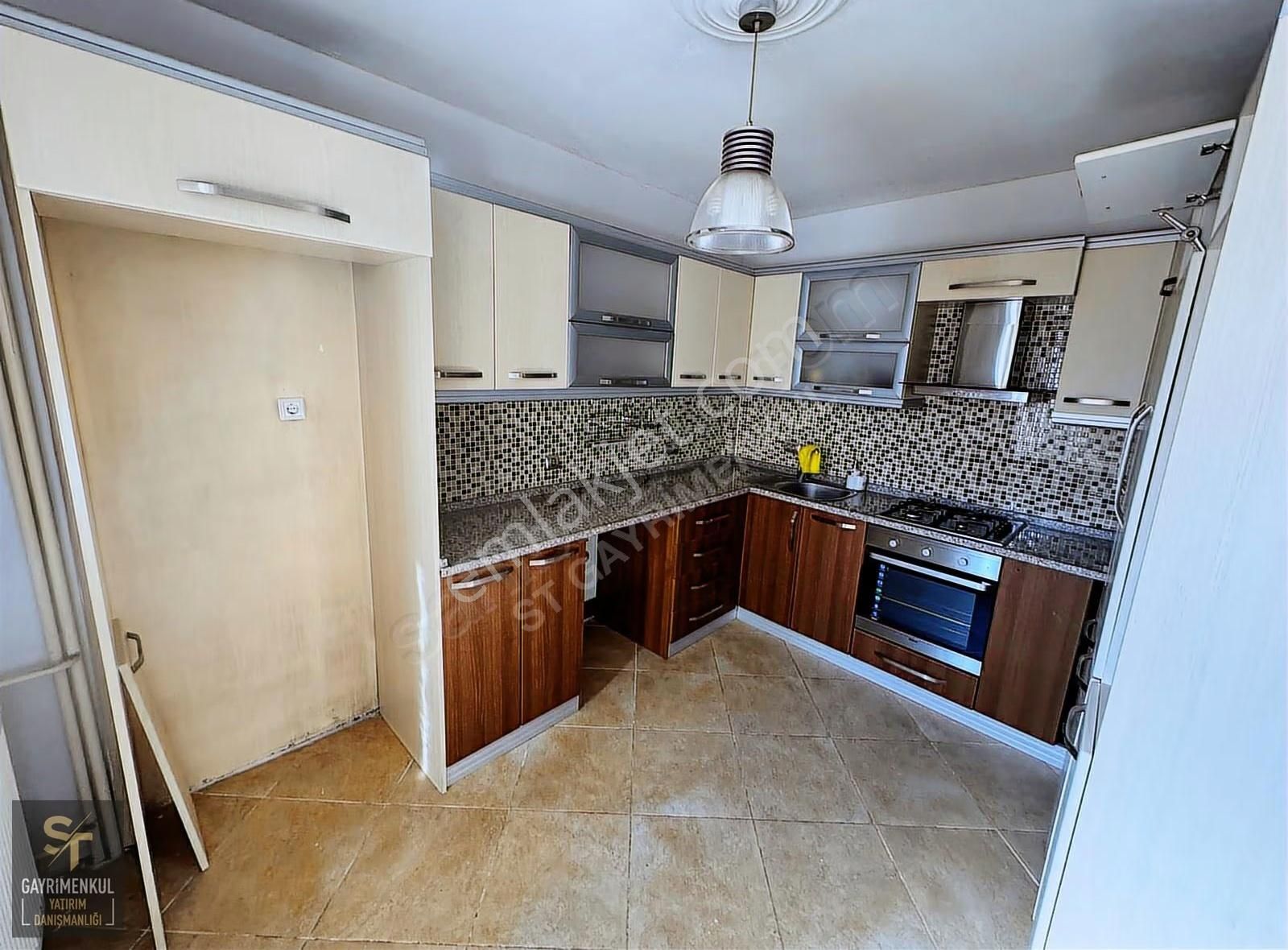 Cadde Üzeri**çaybaşı Camii Mevki** 4+1**220 M2**ara Kat** - Görsel 11