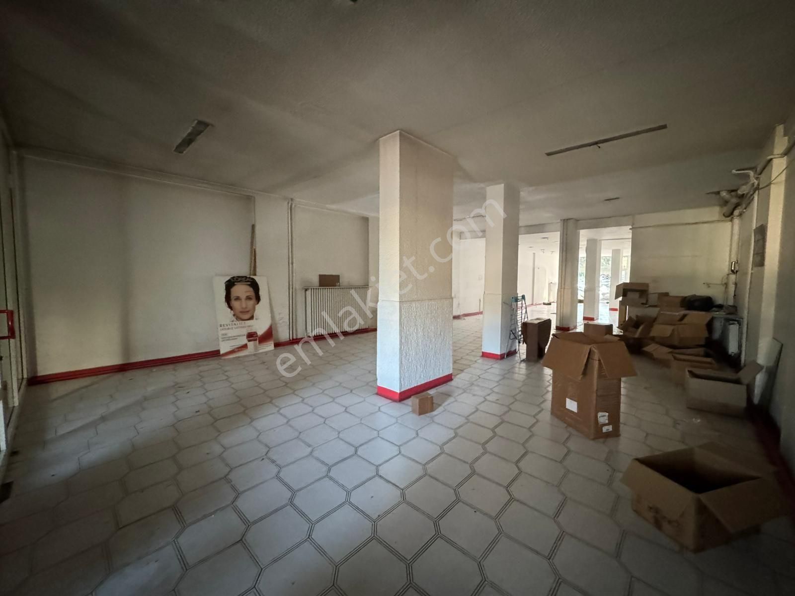 Gmk Bulvarı 'nda Kurumsal Firmalara Kiralık 360 M2 Dükkan - Görsel 18