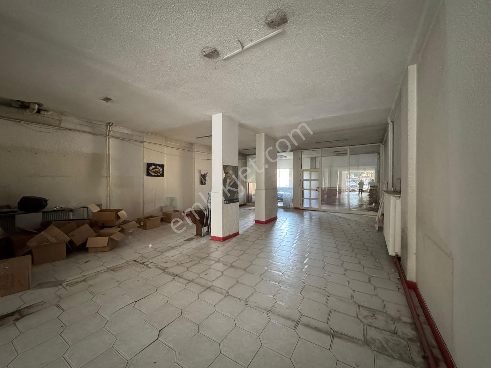 Gmk Bulvarı 'nda Kurumsal Firmalara Kiralık 360 M2 Dükkan - Görsel 20
