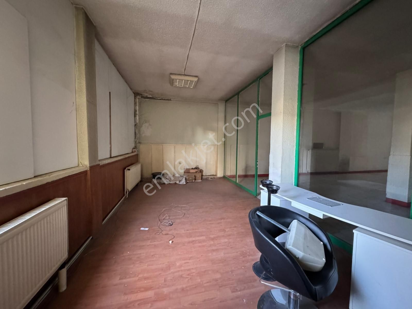 Gmk Bulvarı 'nda Kurumsal Firmalara Kiralık 360 M2 Dükkan - Görsel 8