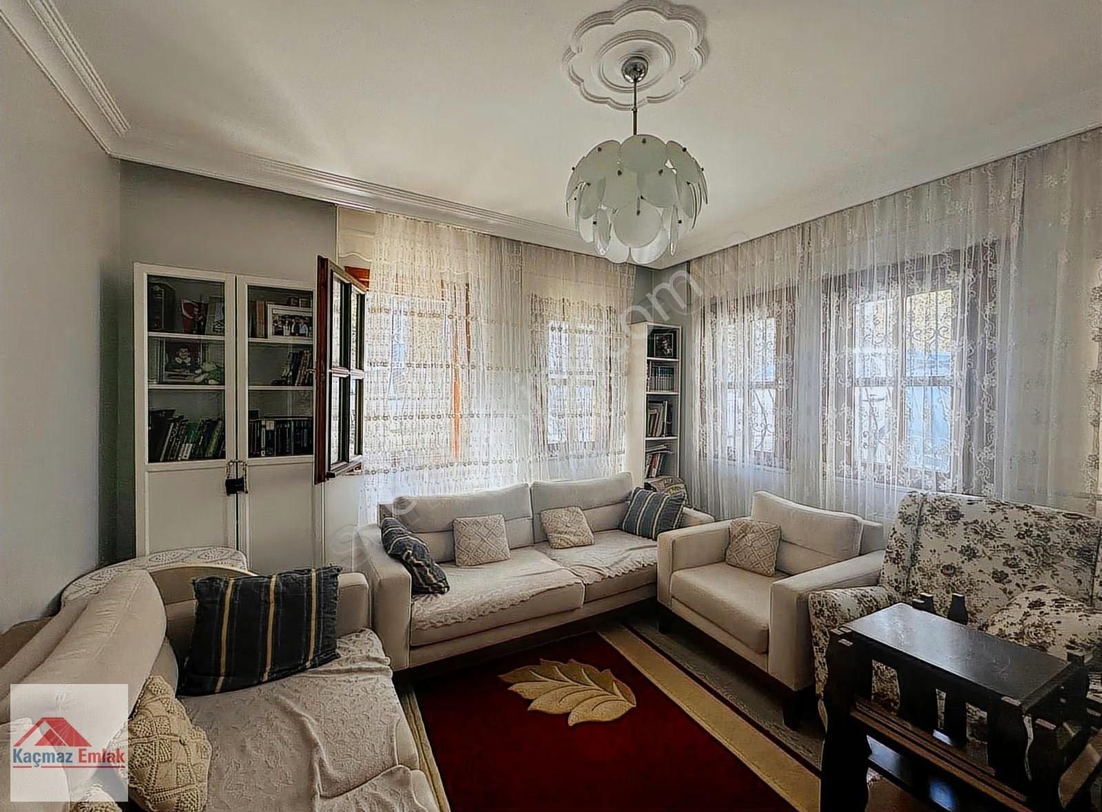 Üsküdar Mimar Sinan Mh'de Tertemiz Satılık 3+1 Daire - Görsel 2