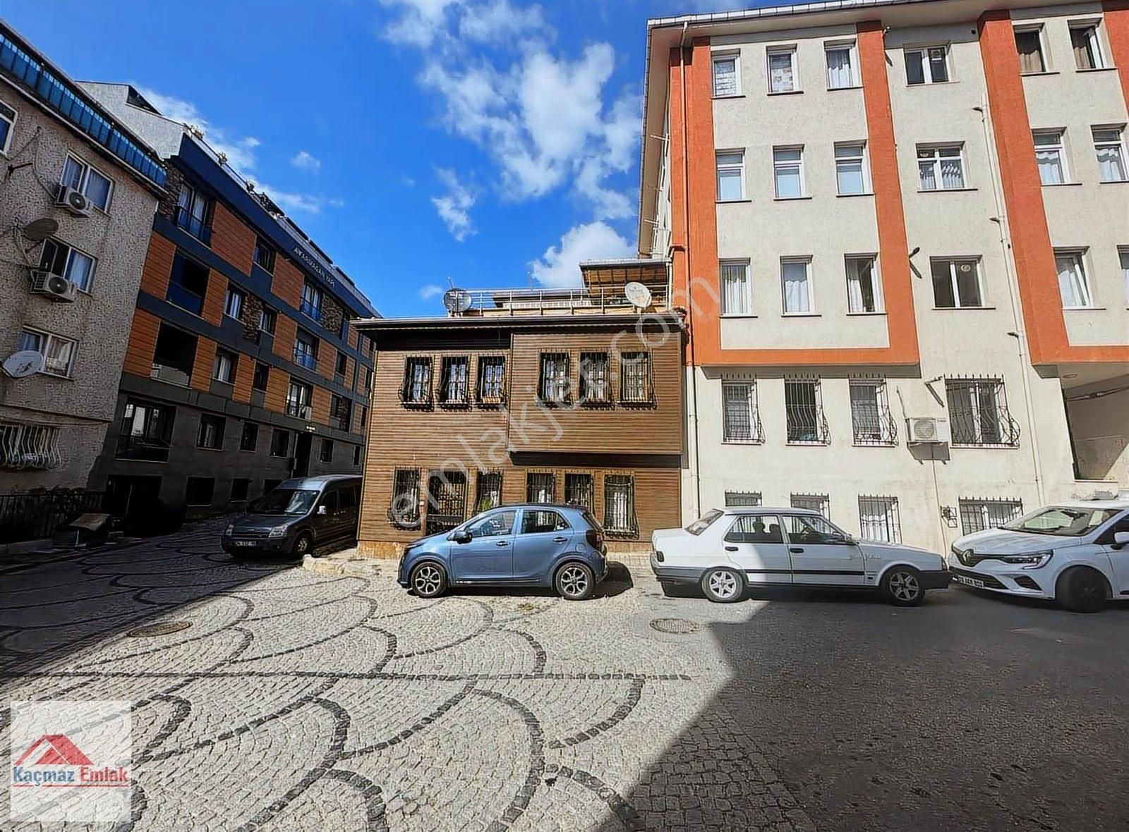 Üsküdar Mimar Sinan Mh'de Tertemiz Satılık 3+1 Daire - Görsel 9