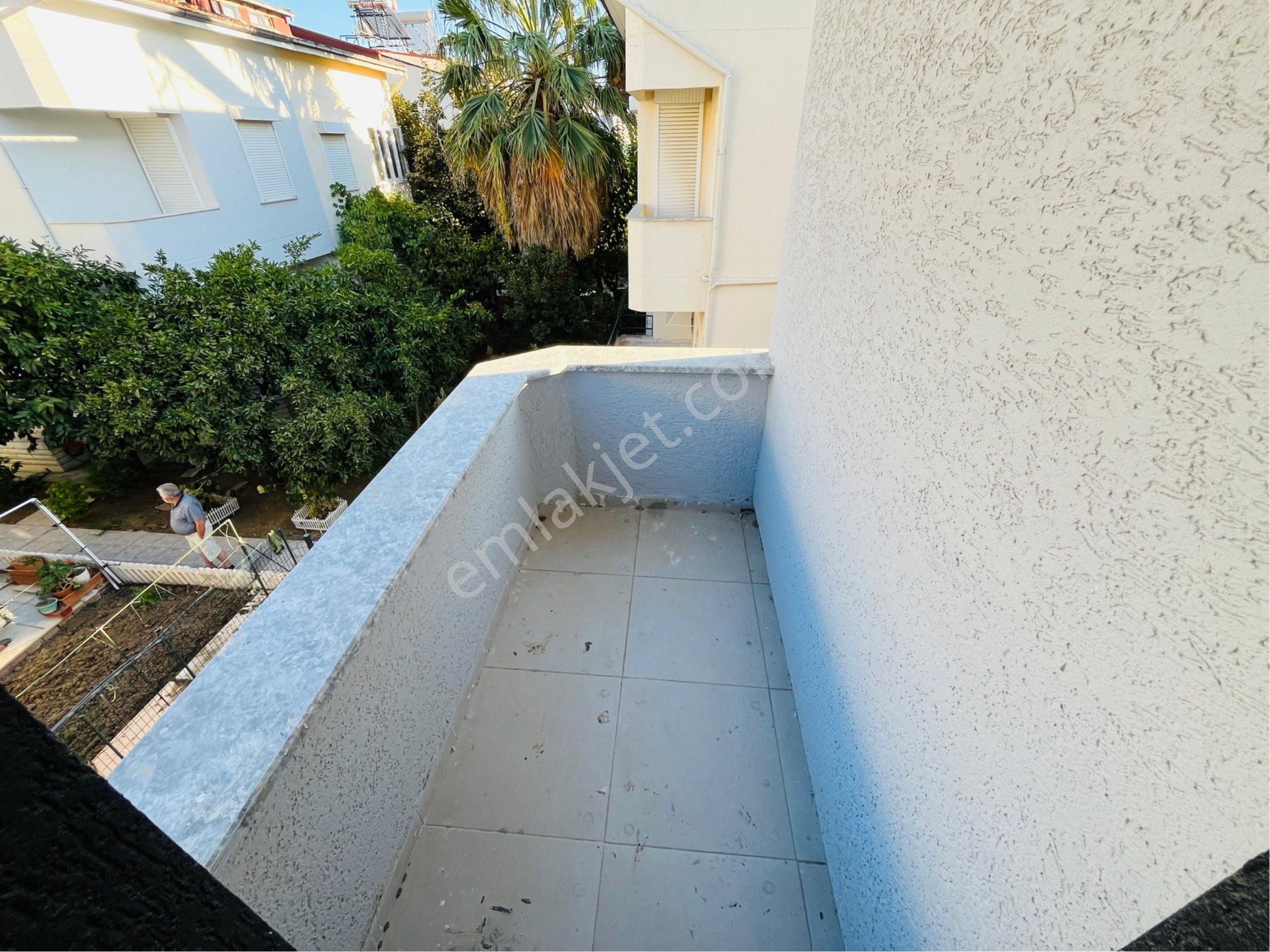 Cadde'den Denize 300mt Mustakil Bahçeli 3+1 Sıfır Villa - Görsel 26