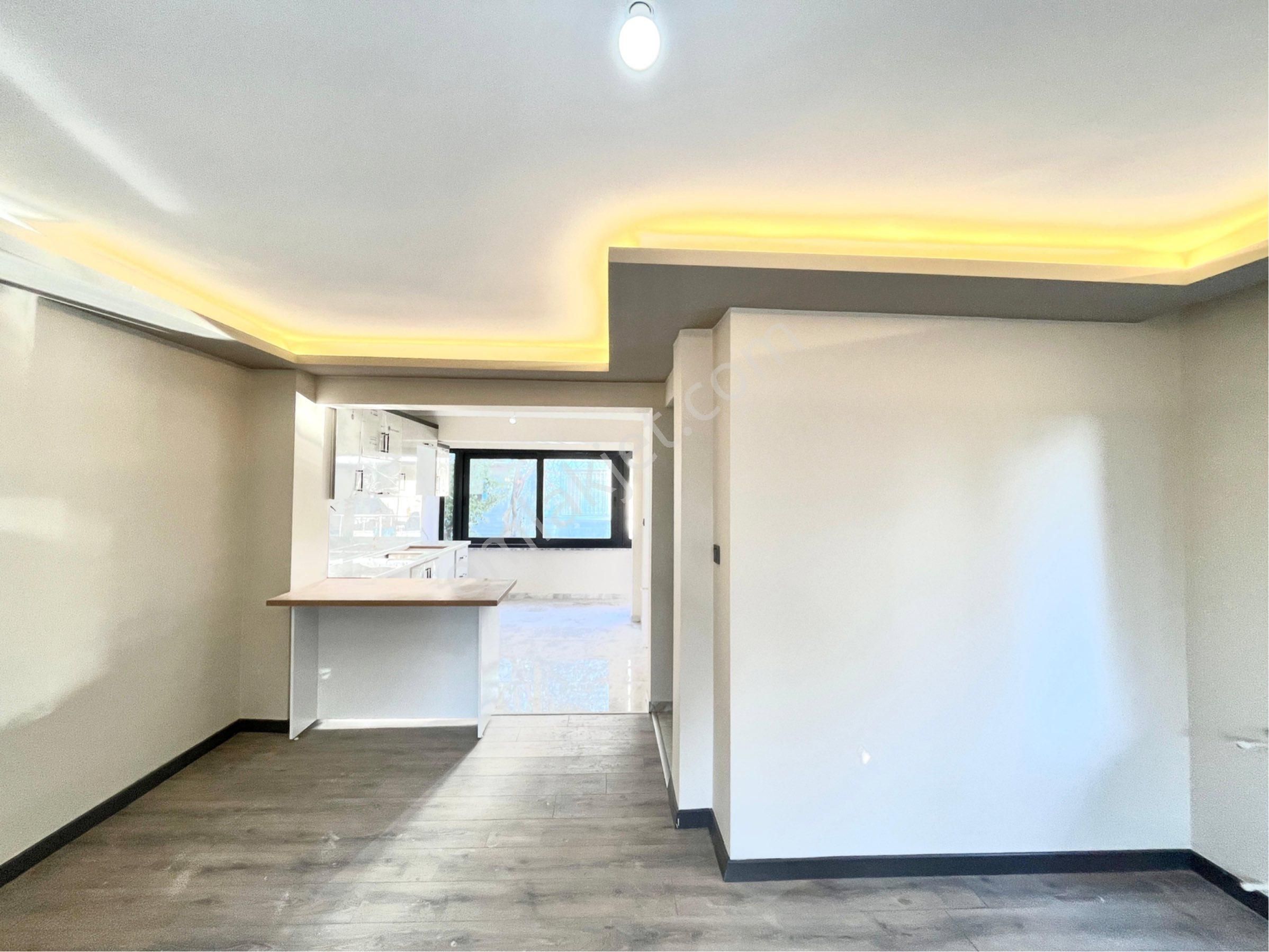 Cadde'den Denize 300mt Mustakil Bahçeli 3+1 Sıfır Villa - Görsel 30