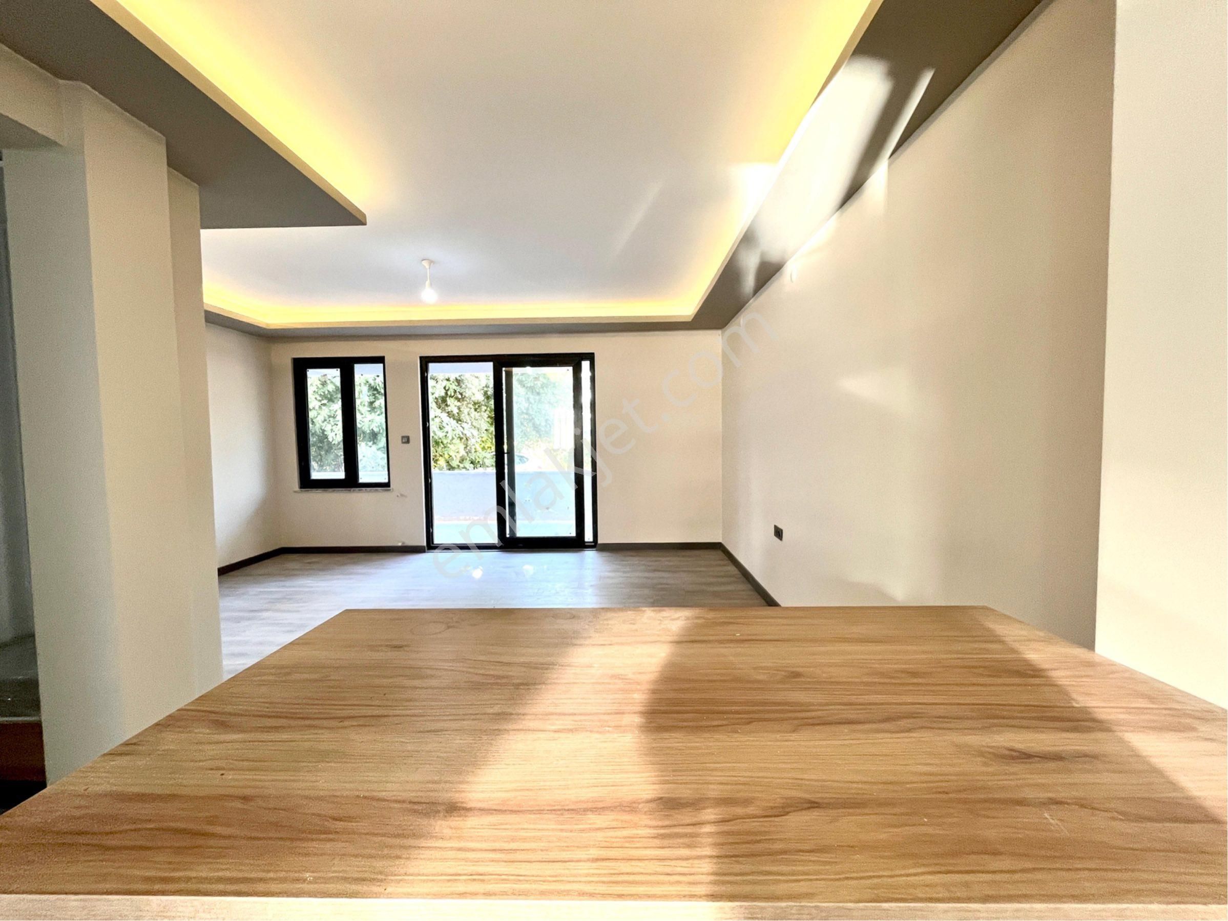 Cadde'den Denize 300mt Mustakil Bahçeli 3+1 Sıfır Villa - Görsel 25