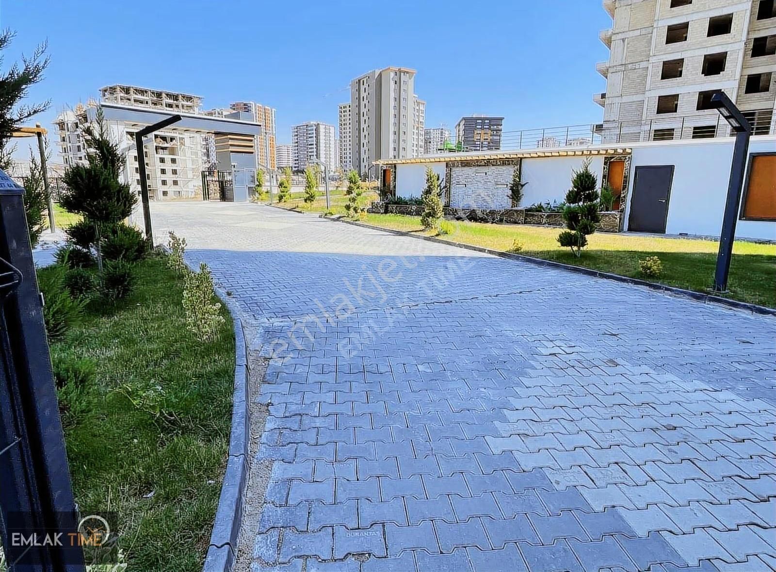 Göksu Susuz Bölgesinde Site İçinde 4+1 Satılık Sıfır Lüks Daire - Görsel 13