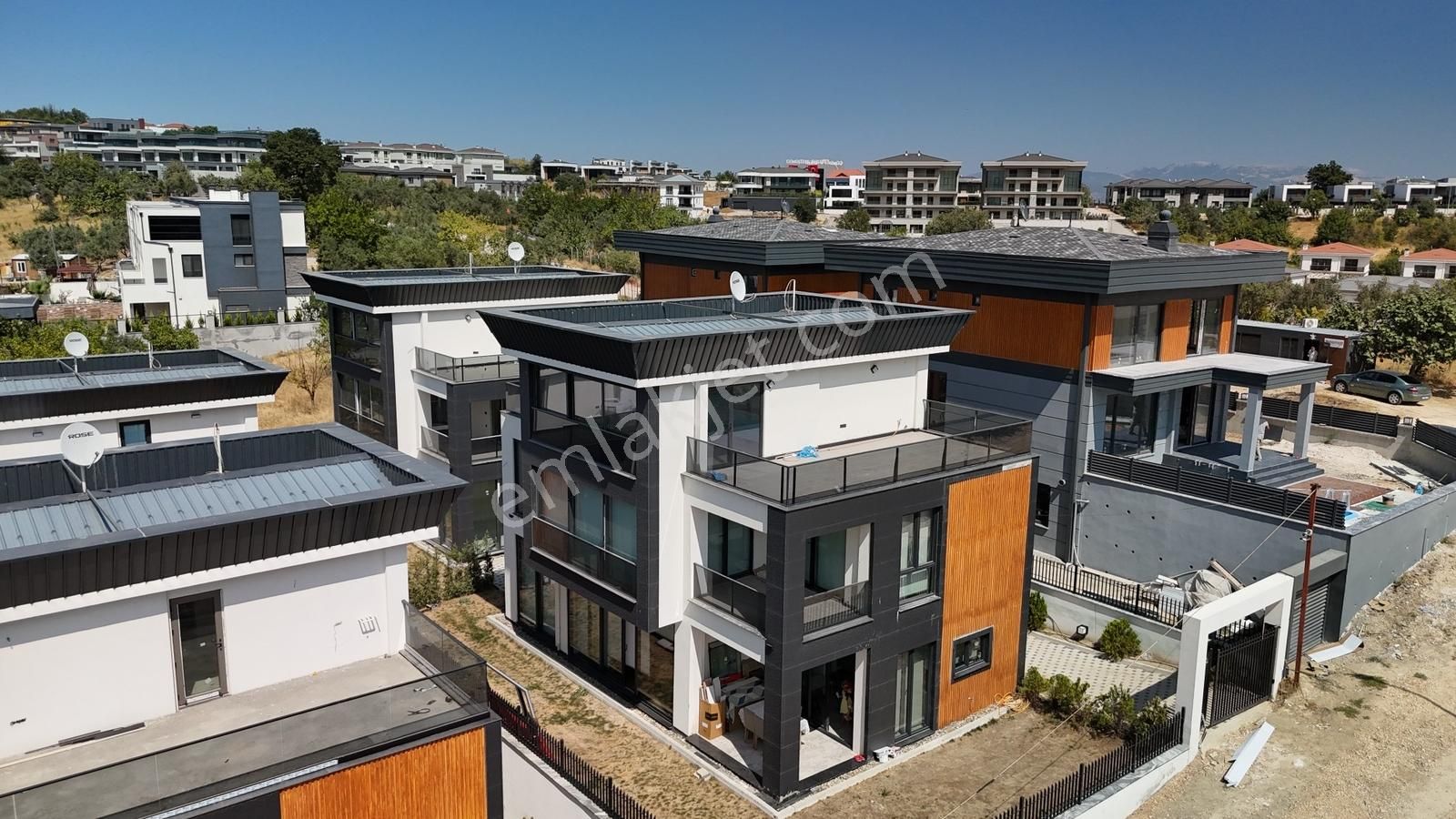 Bursa/nilüfer/gümüştepe'de Triplex Sıfır Mükkemmel Konumda Villa - Görsel 17