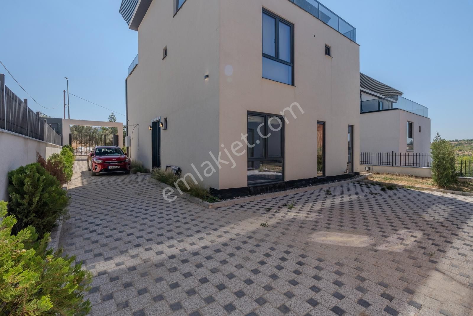 Bursa/nilüfer/gümüştepe'de Triplex Sıfır Mükkemmel Konumda Villa - Görsel 2