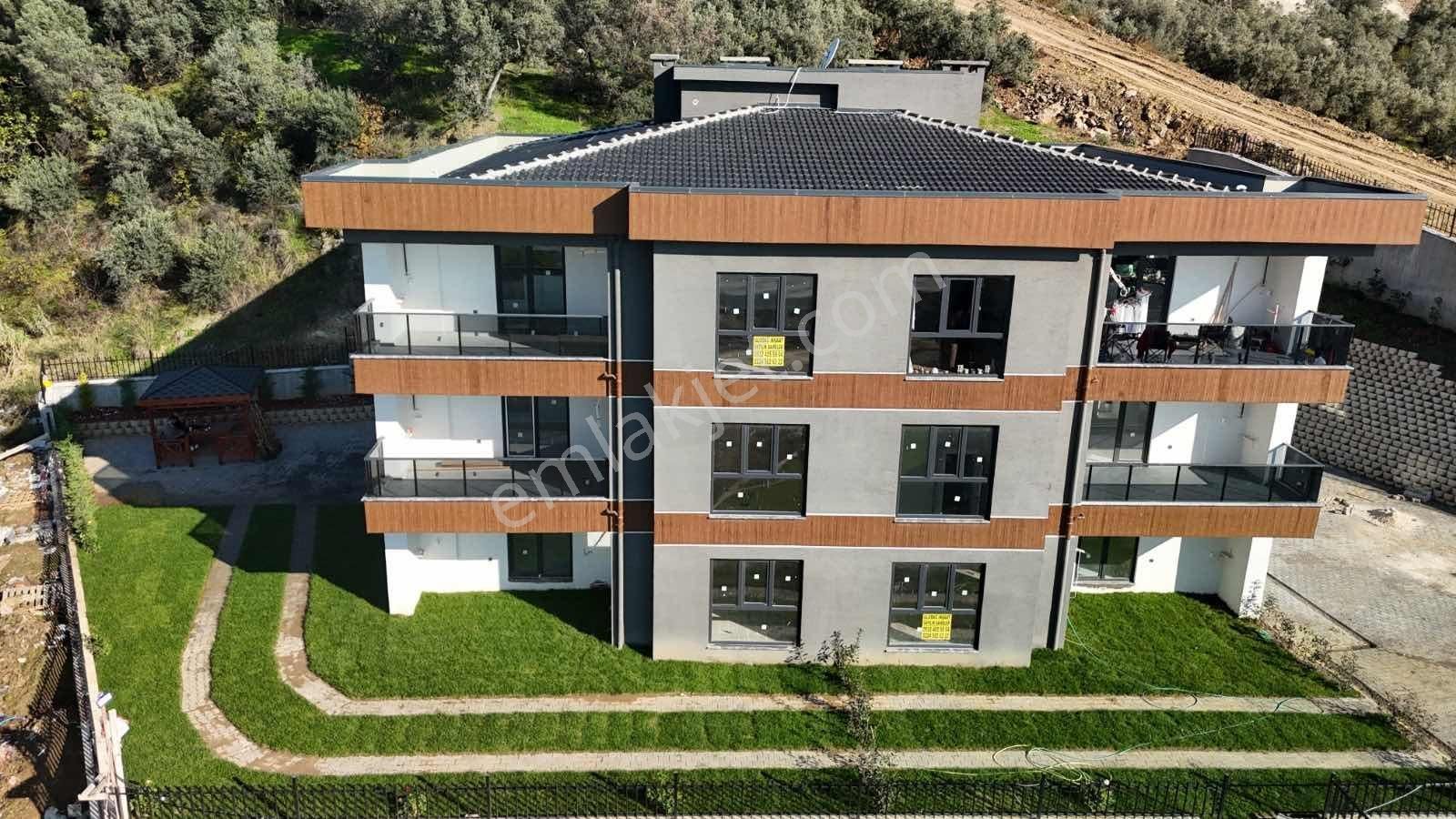 Gemlik Manastır Bölgesinde Deniz Manzaralı 3+1 Satılık - Görsel 2