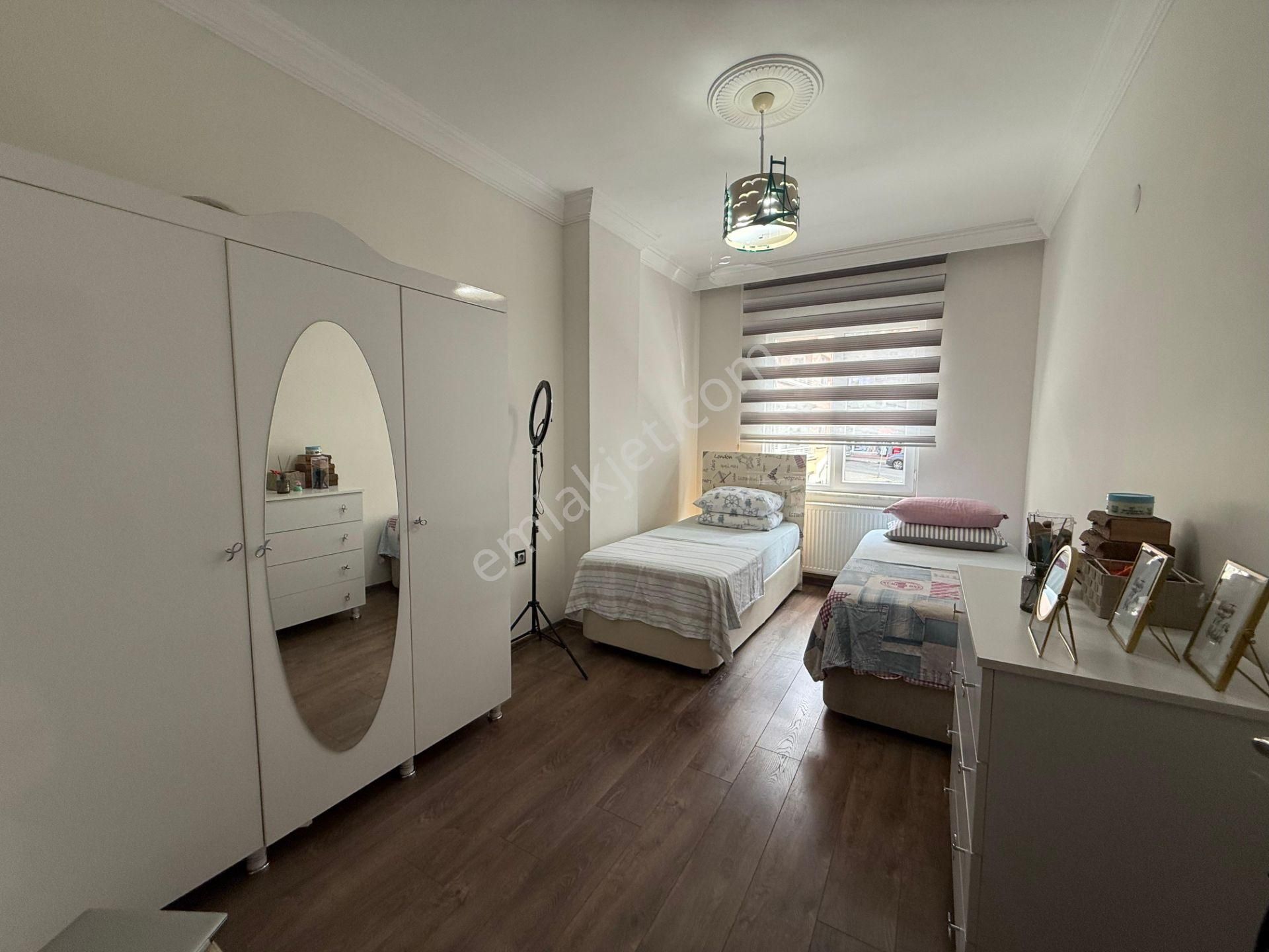 Caddeye Cephe Lüks Özel Yapımı 2+1 Fırsat Daire - Görsel 17