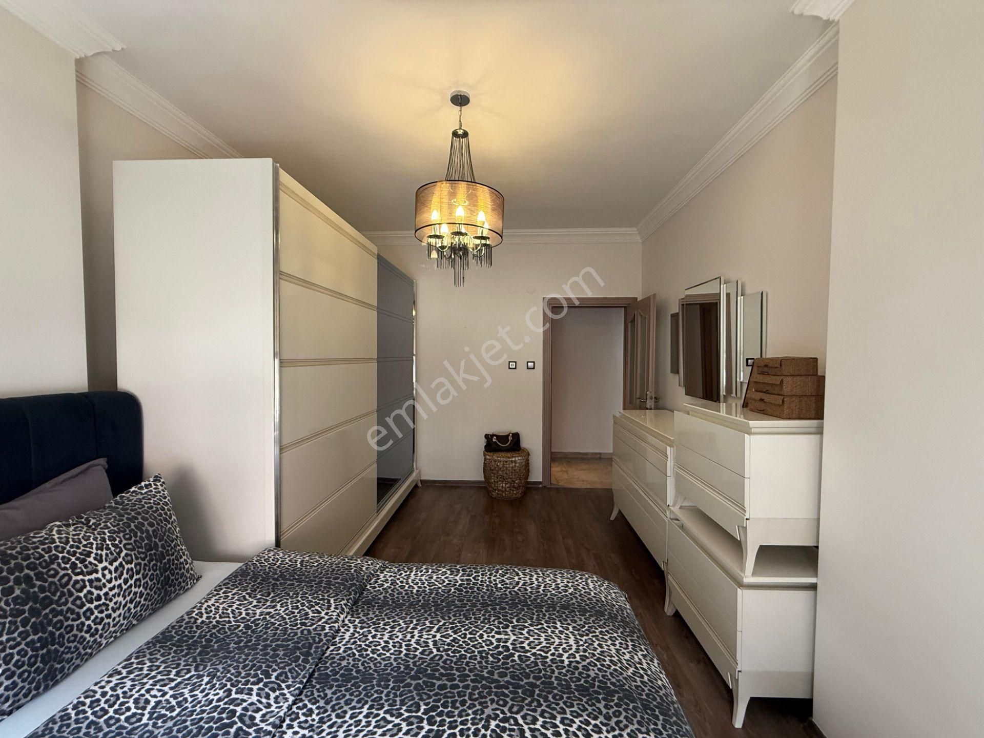 Caddeye Cephe Lüks Özel Yapımı 2+1 Fırsat Daire - Görsel 23