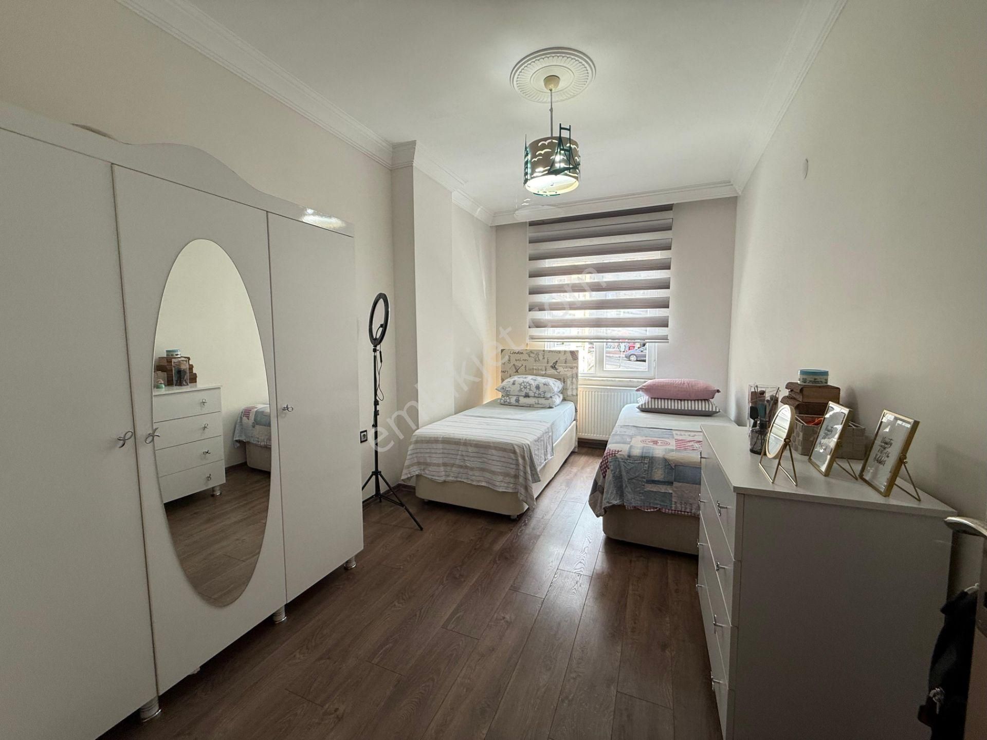 Caddeye Cephe Lüks Özel Yapımı 2+1 Fırsat Daire - Görsel 24