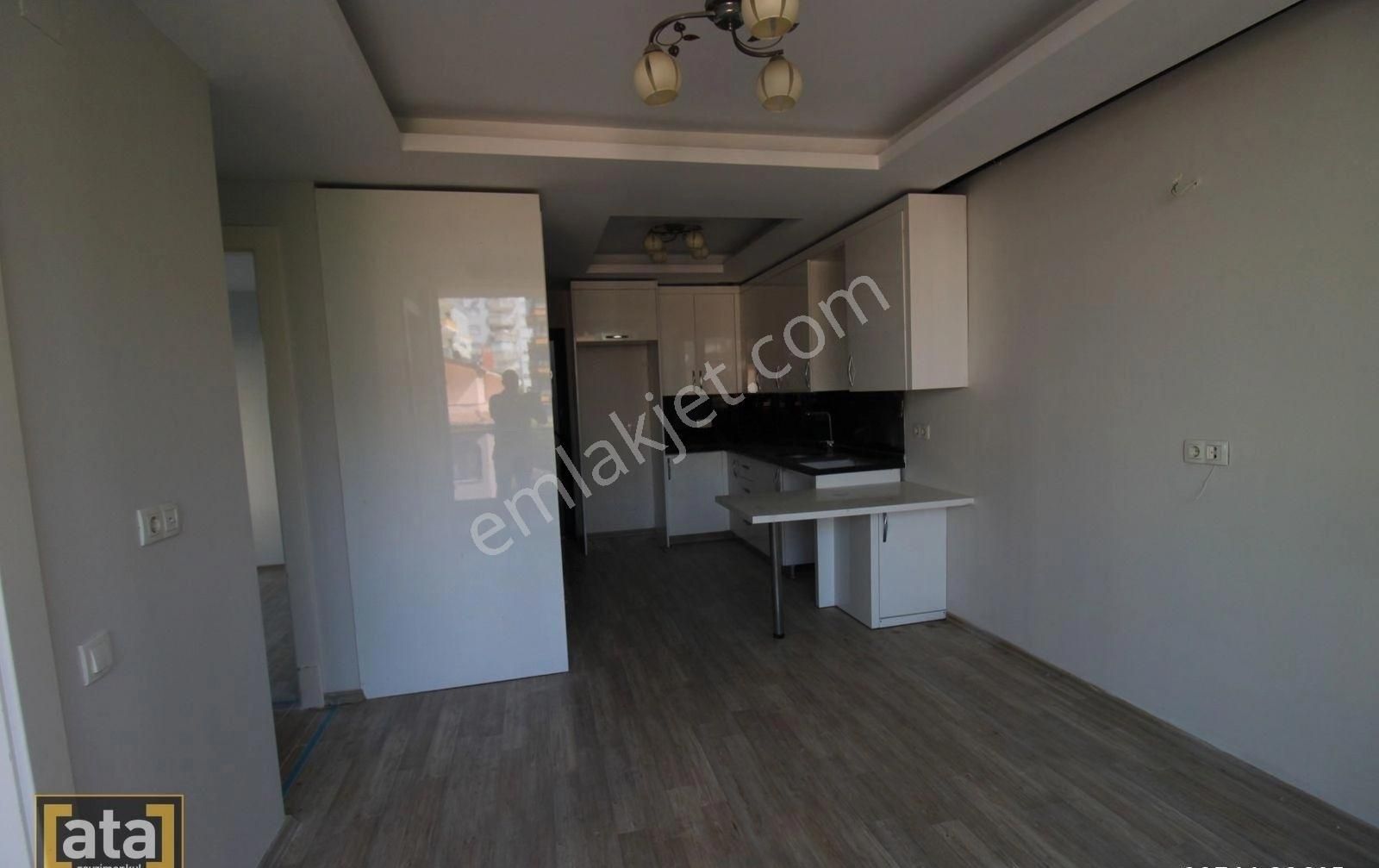 Sahile 50m Mesafede Yola 2. Parsel Kullanışlı 2+1 Daireler - Görsel 8