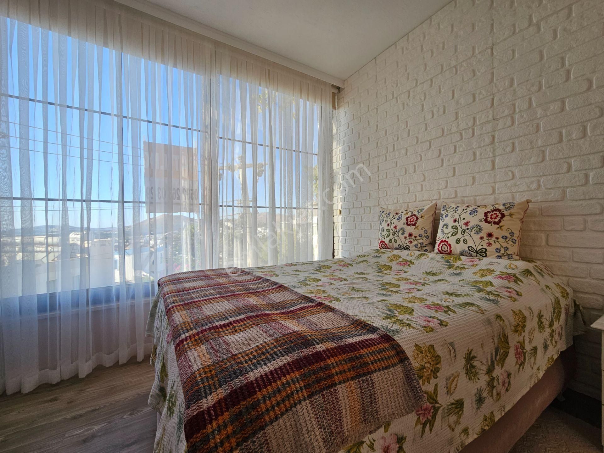 Turgutreis'te Deniz Manzaralı Bakımlı Tripleks Ev (dubleks &1+1) - Görsel 13