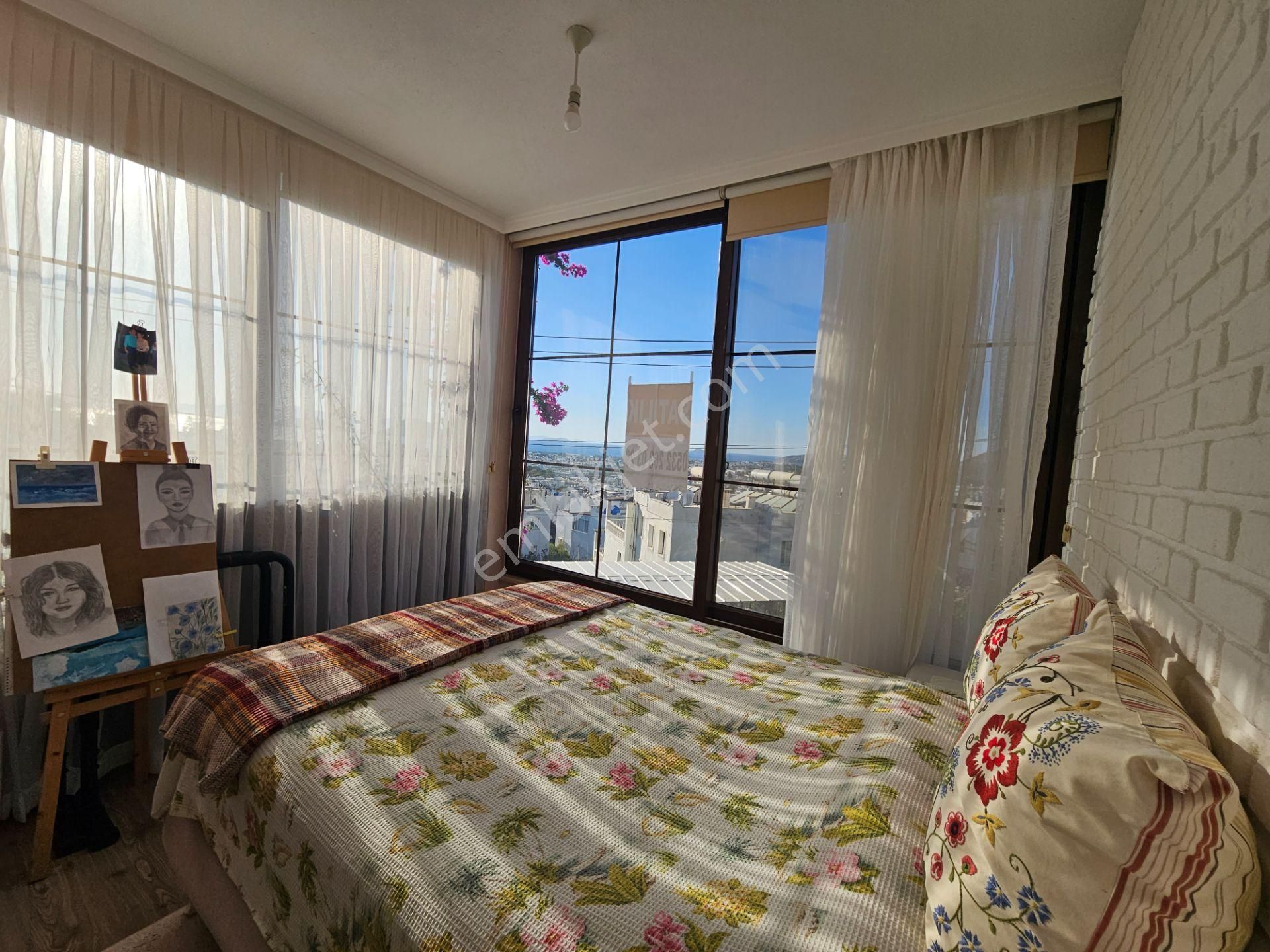 Turgutreis'te Deniz Manzaralı Bakımlı Tripleks Ev (dubleks &1+1) - Görsel 15