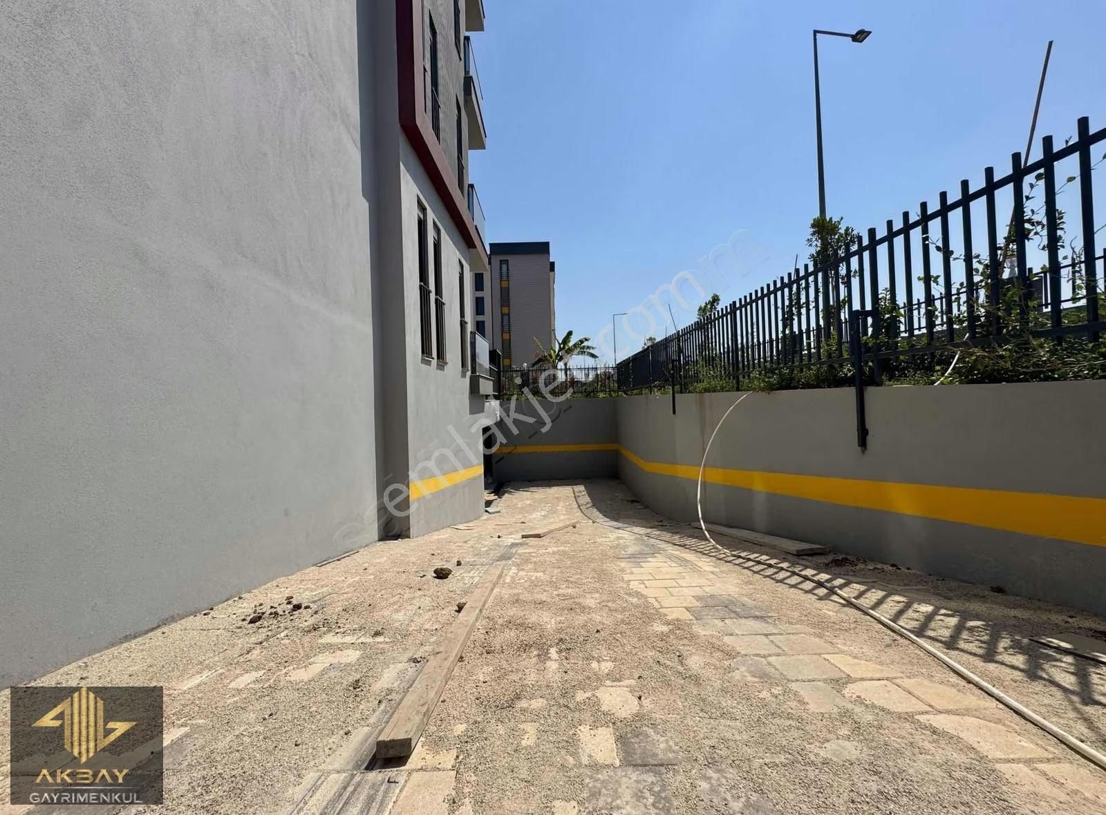 Altıntaş'ta Yüksek Krediye Uygun Kapalı Otoparklı Havuzlu 1+1 - Görsel 6