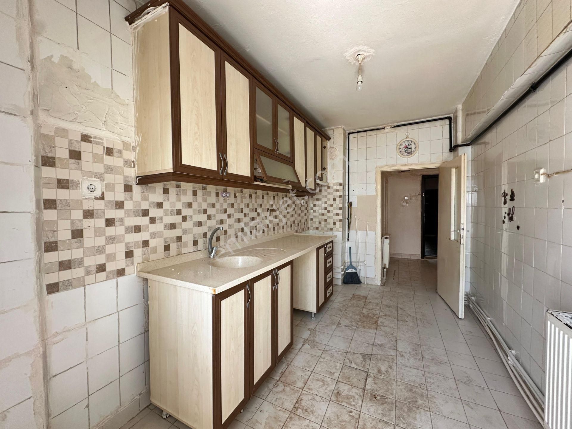 Mç Emlak'tan Plevne Mah'sınde 3+1 Satılık Daire