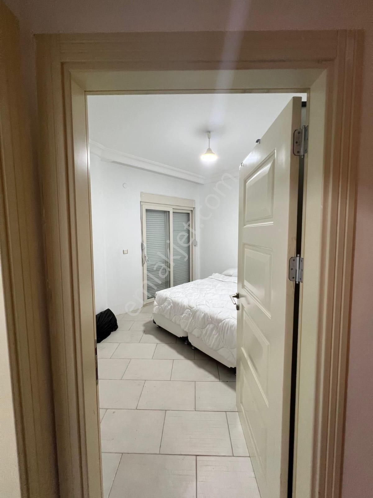 Ci̇kci̇lli̇'da Site İçerisinde 2+1 Havuzlu 135 M2 Eşyalı Satılık Doblex - Görsel 13