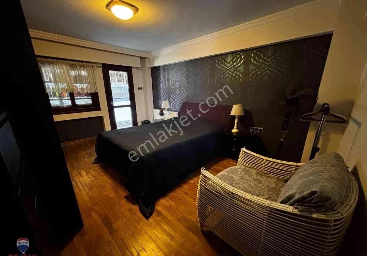 Bostanlı Akbank Sokağında 4+1 Satılık Bahçelı Dubleks Daıre - Görsel 28