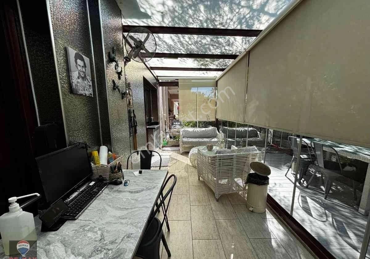 Bostanlı Akbank Sokağında 4+1 Satılık Bahçelı Dubleks Daıre - Görsel 16