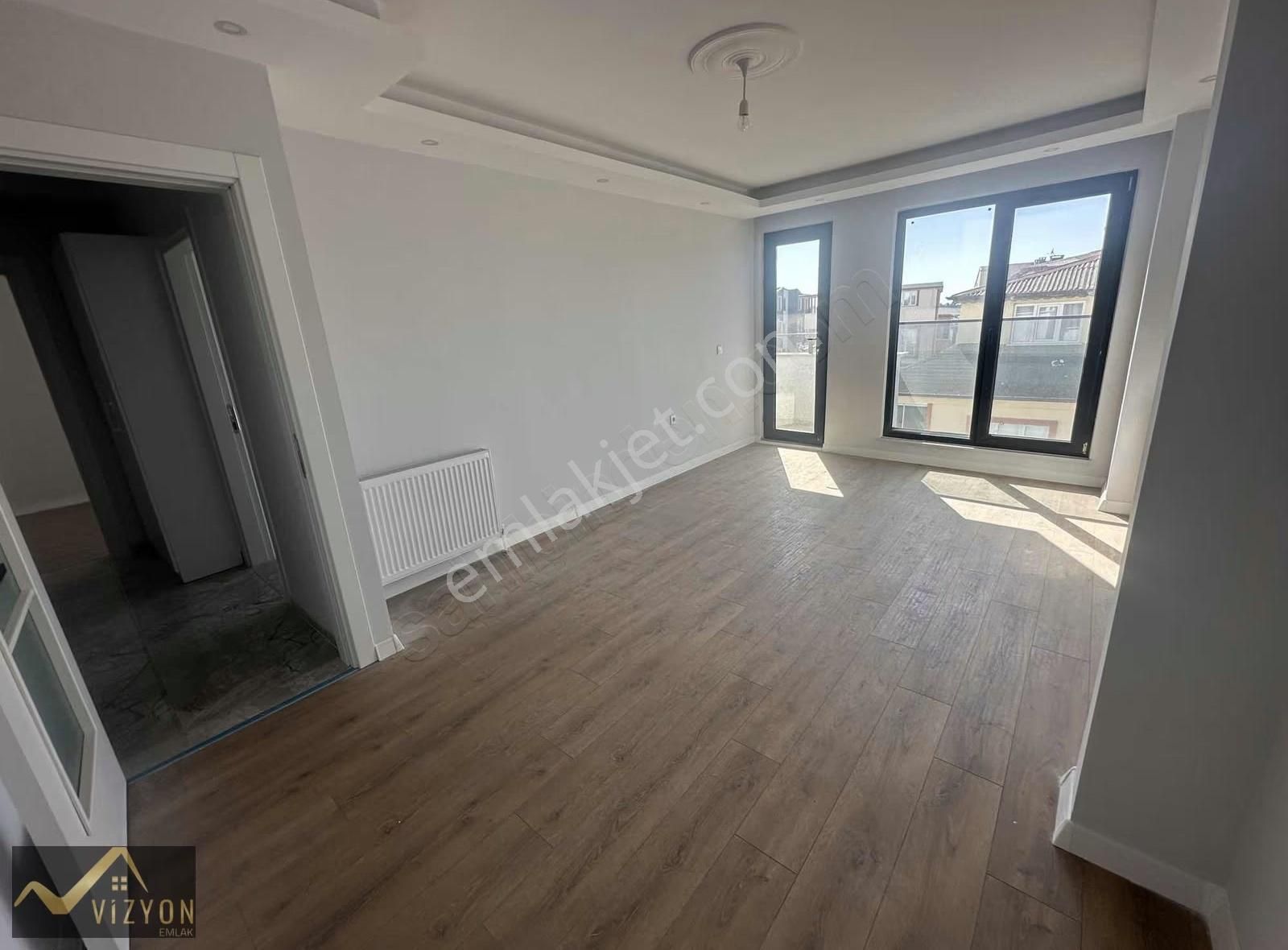 Osmangazi Mah Cadde Üzeri 2+1 90 M2 3. Kat Arakat
