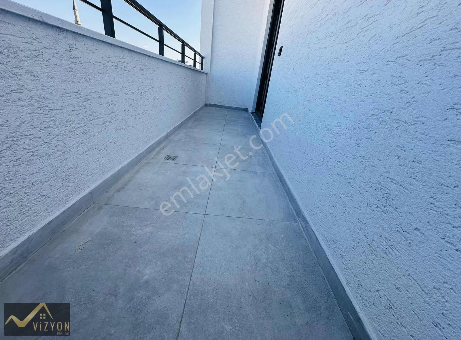 Vizyon Emlak'tan Cadde Üzeri 4+1 Asansörlü 160 M2 Üst Dublex - Görsel 4