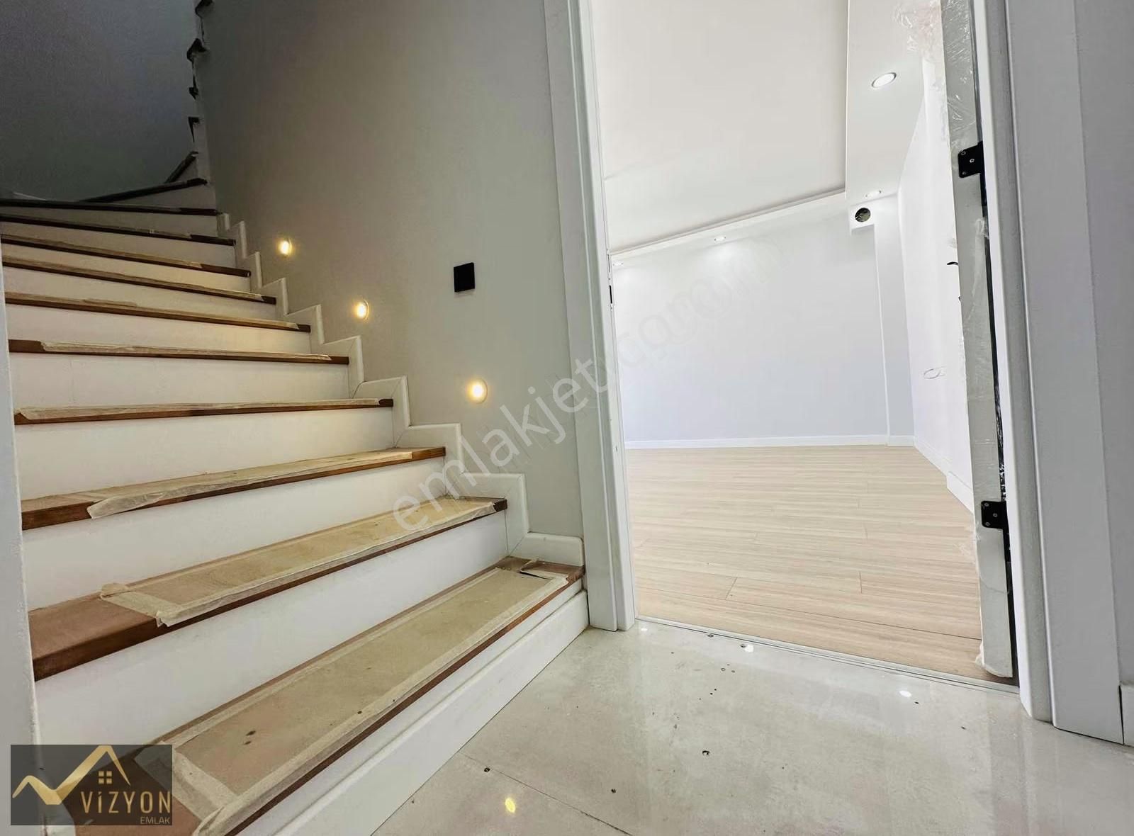 Vizyon Emlak'tan Cadde Üzeri 4+1 Asansörlü 160 M2 Üst Dublex - Görsel 7