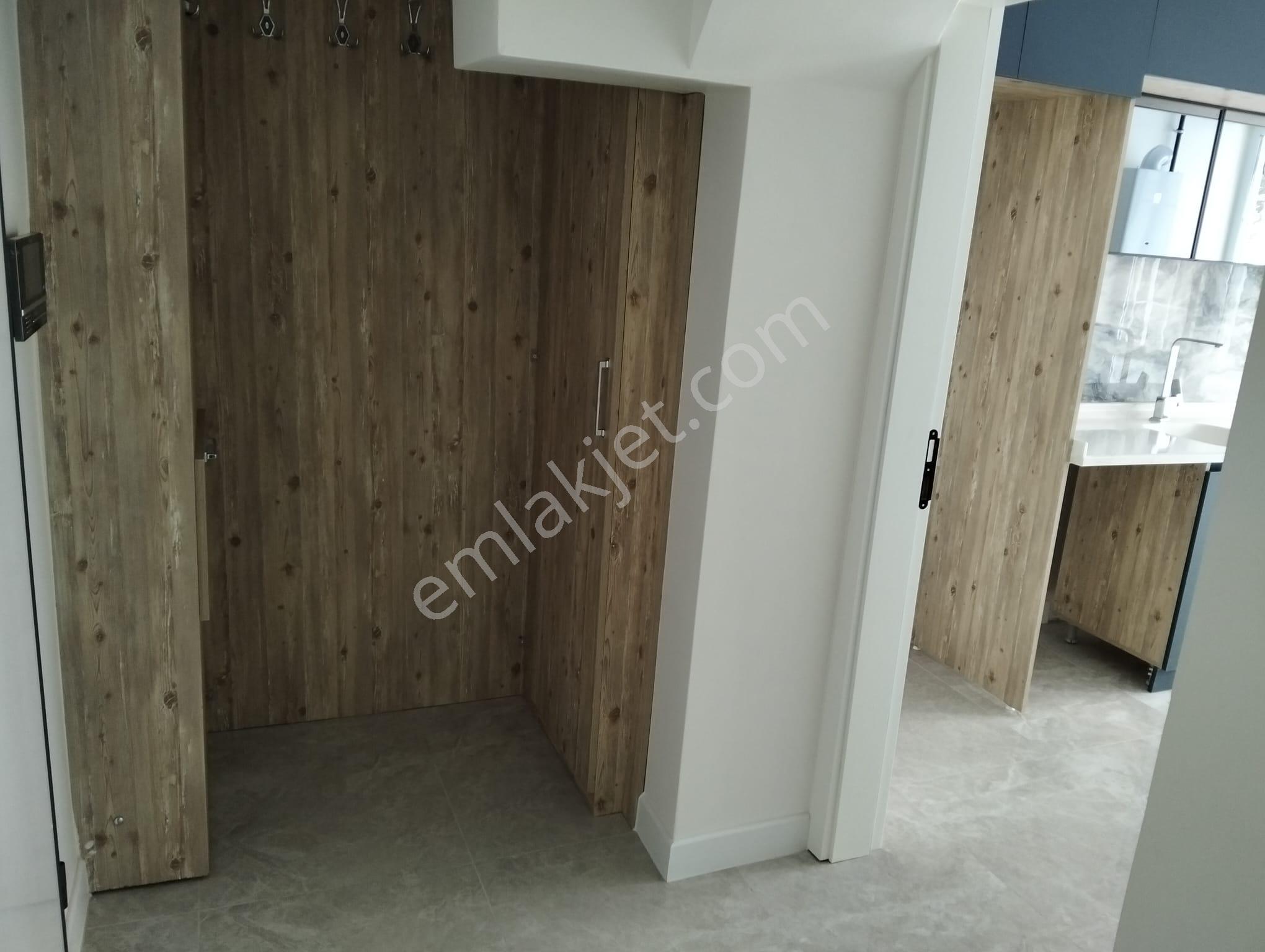 Aşağı Ayrancı Kuzgun Sokakta Meclise Yakın Kot 2 De Bahçekullanımlı İçi Yapılı Satılık 1+1 Daire - Görsel 12