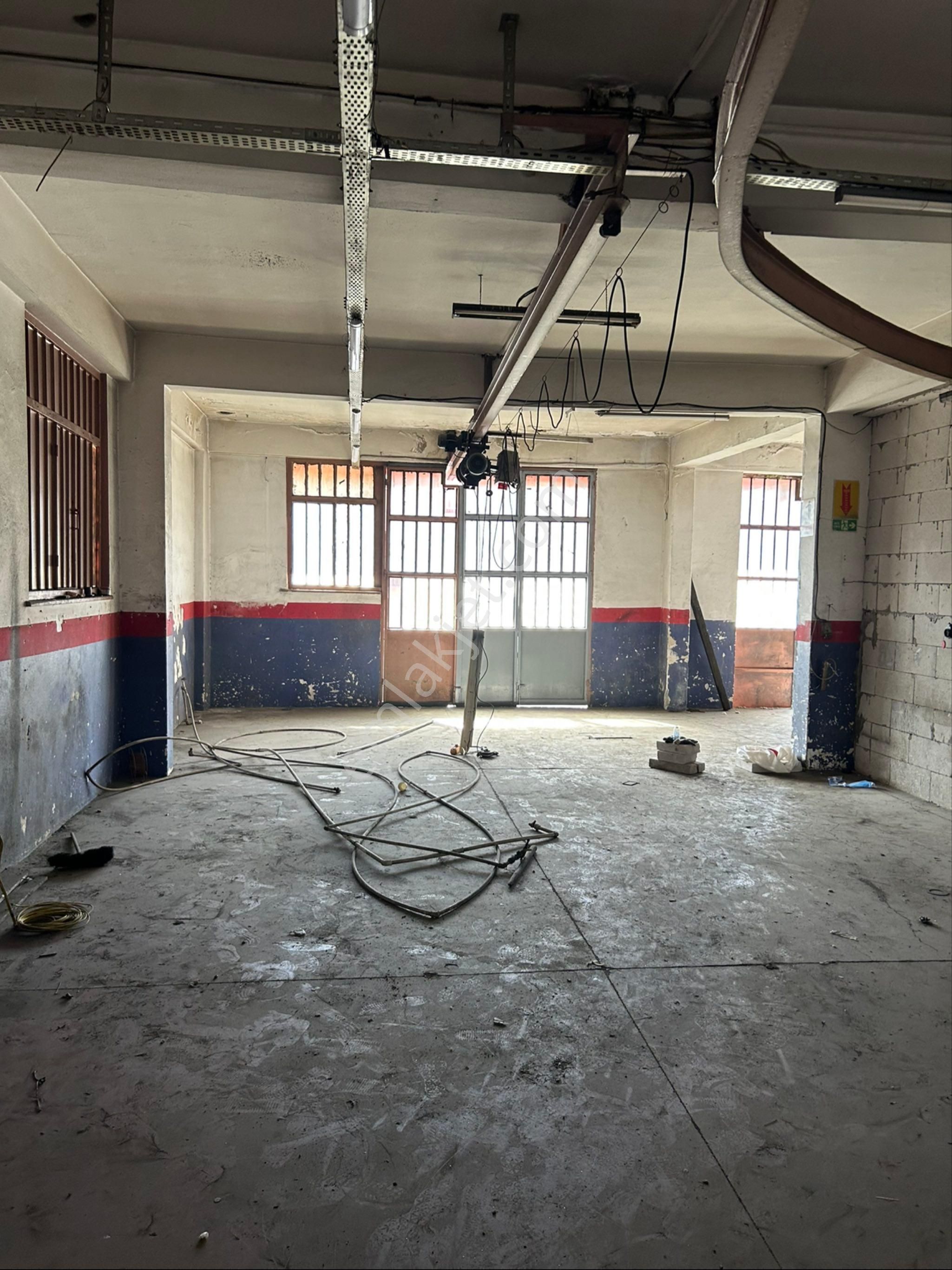 Sahibinden İkitelli Organize Sanayi Bölgesinde Kiralık Fabrika - Görsel 15