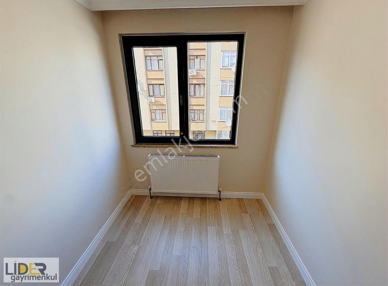 Lider'den Altıntepede Marmaraya Yakın 2. Kat Özel Tasarım Ön 2+1 - Görsel 16