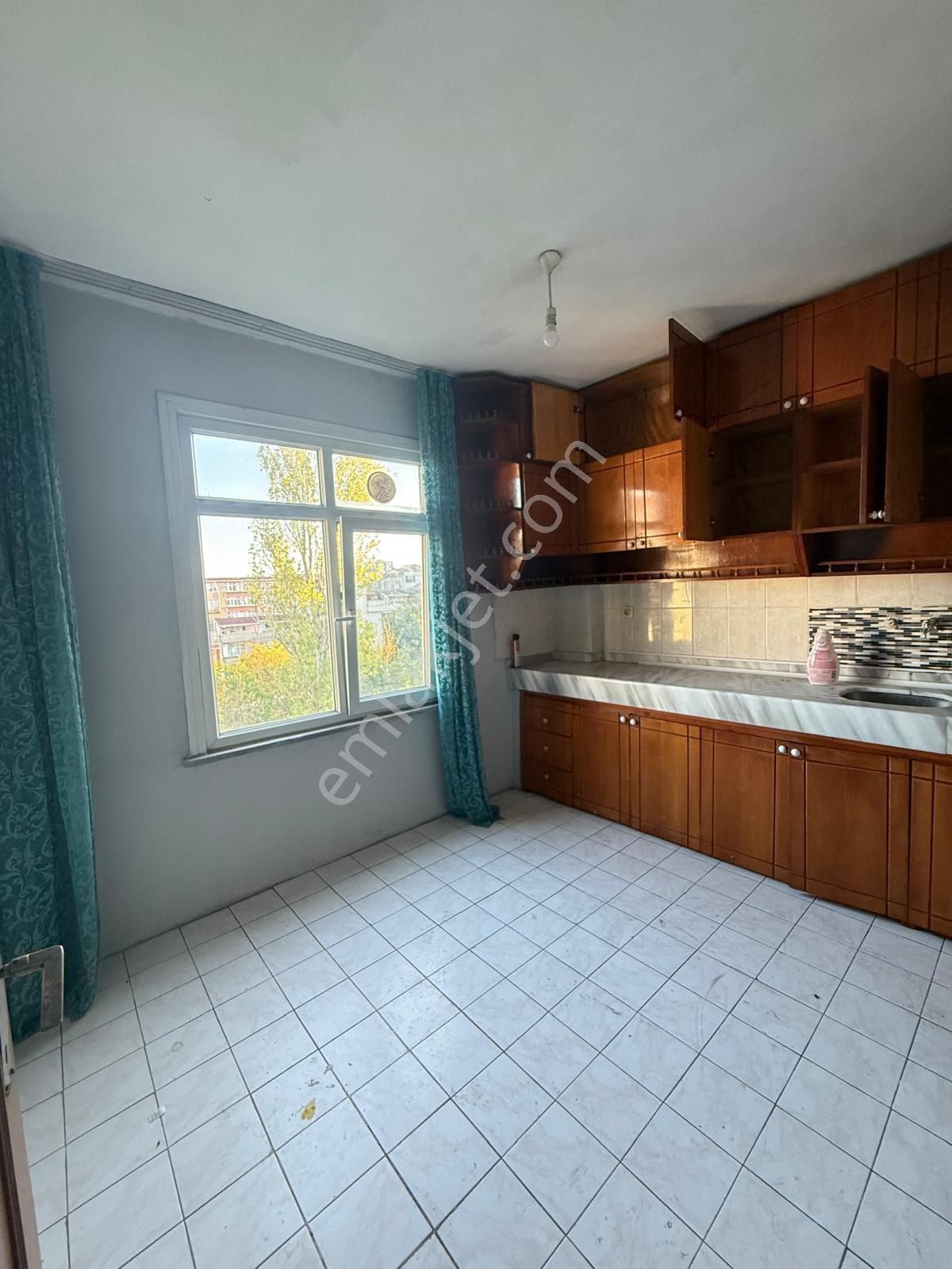 Küçükçekmece Sefaköy Mah.satılık 3+1 135 M2 Çok Geniş Daire - Görsel 12