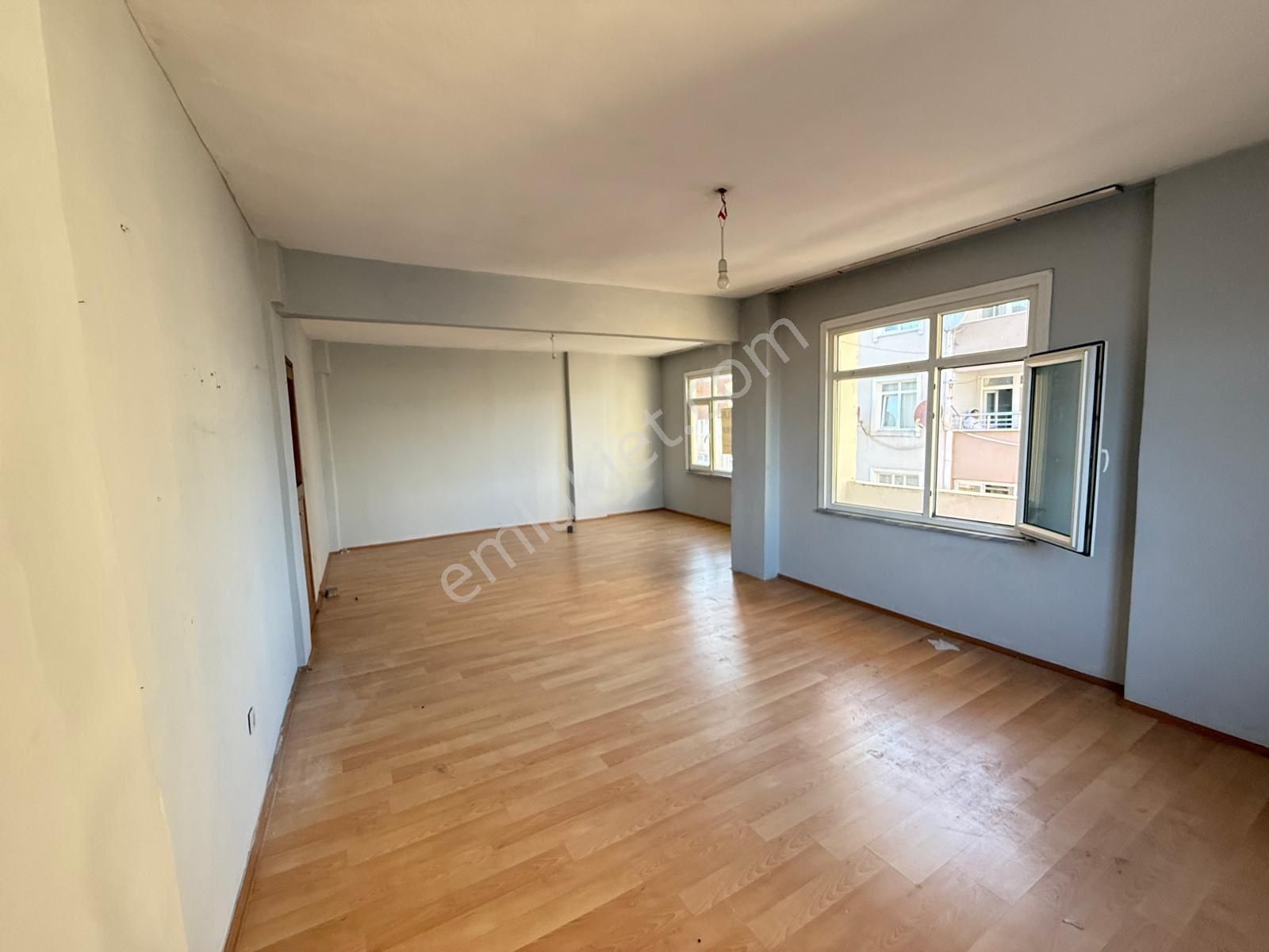 Küçükçekmece Sefaköy Mah.satılık 3+1 135 M2 Çok Geniş Daire - Görsel 2