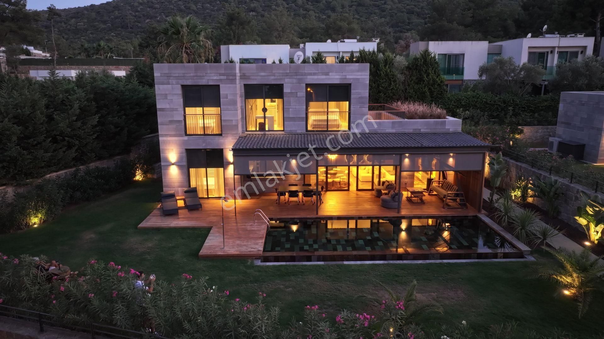 Torbada Lüks Müstakil Havuz,ev,villa,yazlık Ve Kışlık Bahçeli