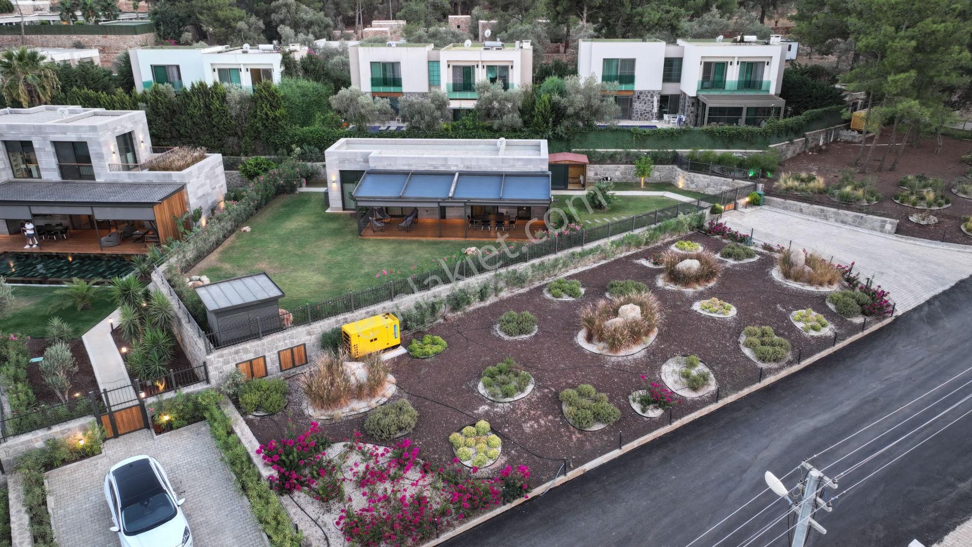 Torbada Lüks Müstakil Havuzlu,3+1 Geniṣ,ev,villa,yazlık Ve Kışlık Bahçeli - Görsel 2