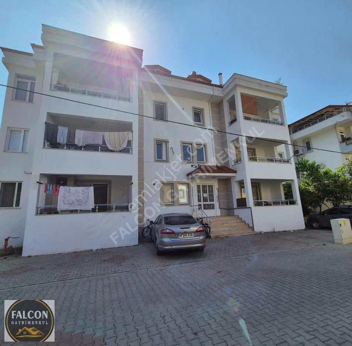 Falcon'dan Taşyakada Fırsat 4+1 Daire