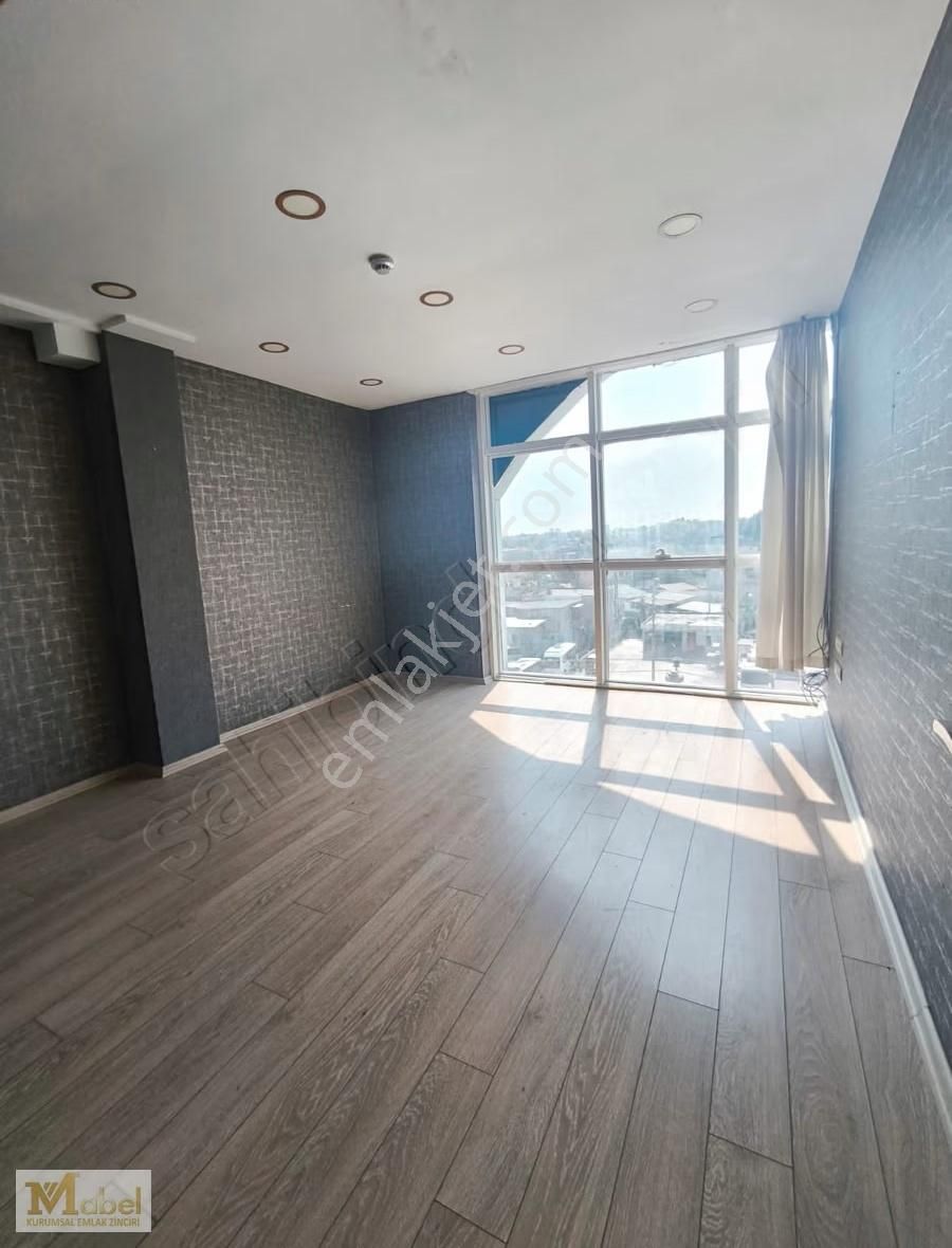 Mabelden Alıcı İş Hanın Da Kullanıma Hazır Prestijli 2+1 Ofis - Görsel 3
