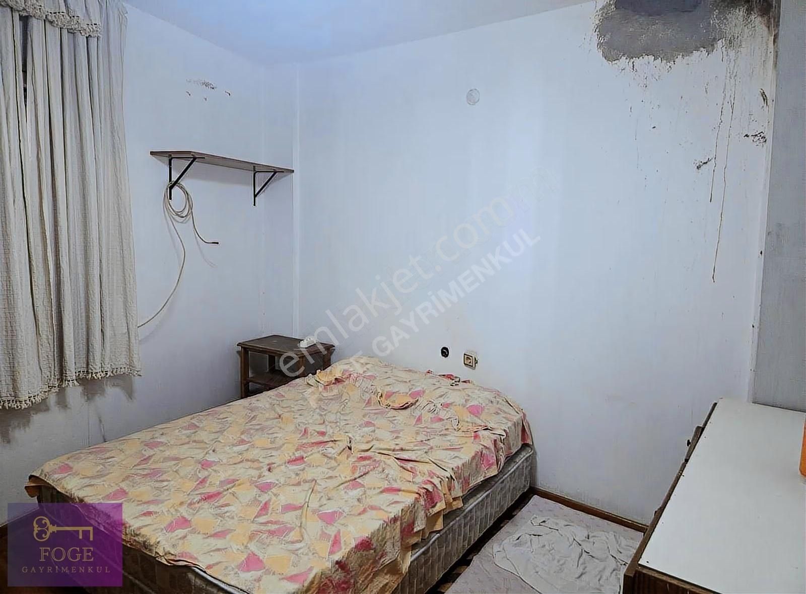 Yenifoça'nın Merkezinde Fırsat Müstakil Ev - Görsel 12