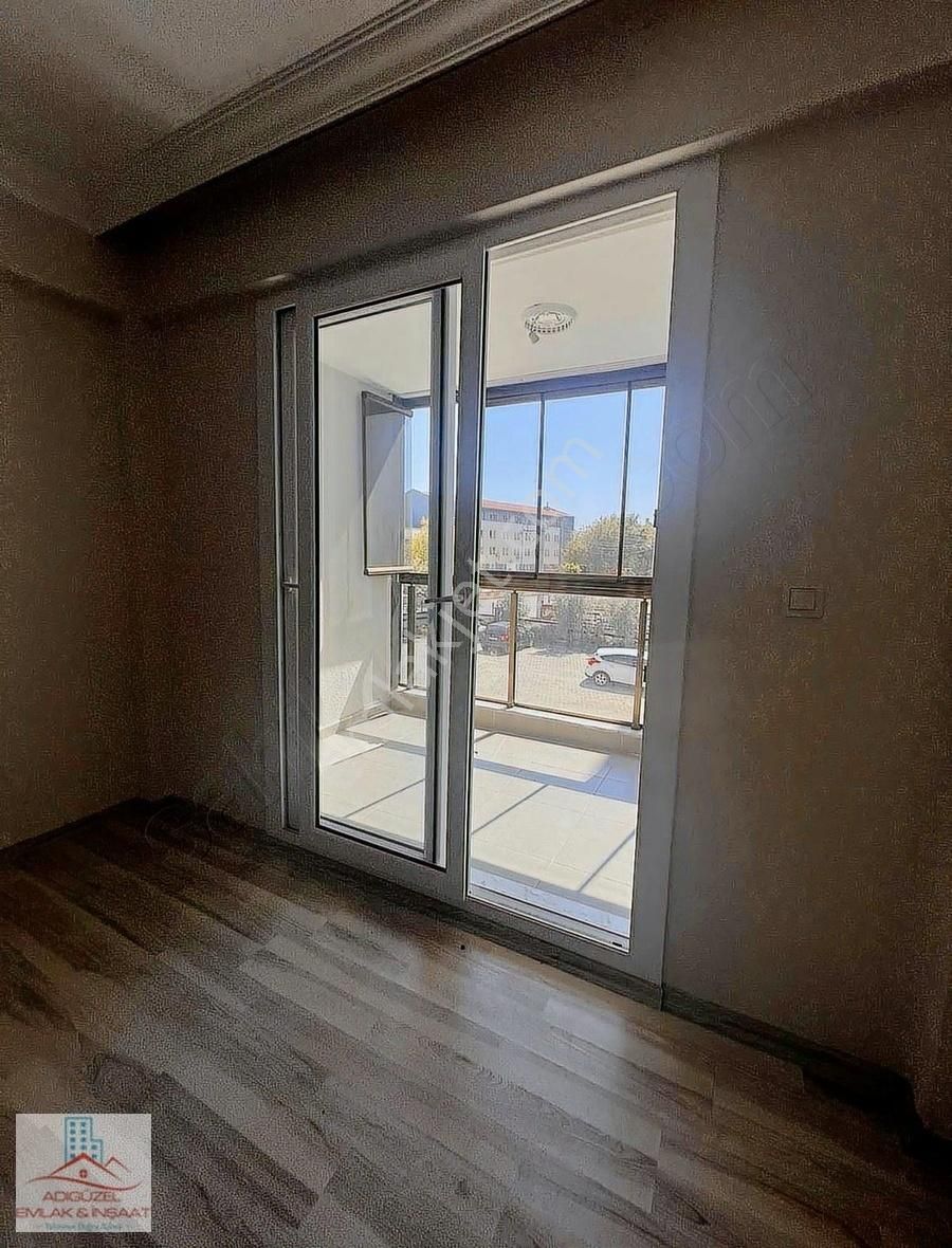 Havuzlu Lüks Site'de 3+1 Oturuma Hazır Daire - Görsel 24